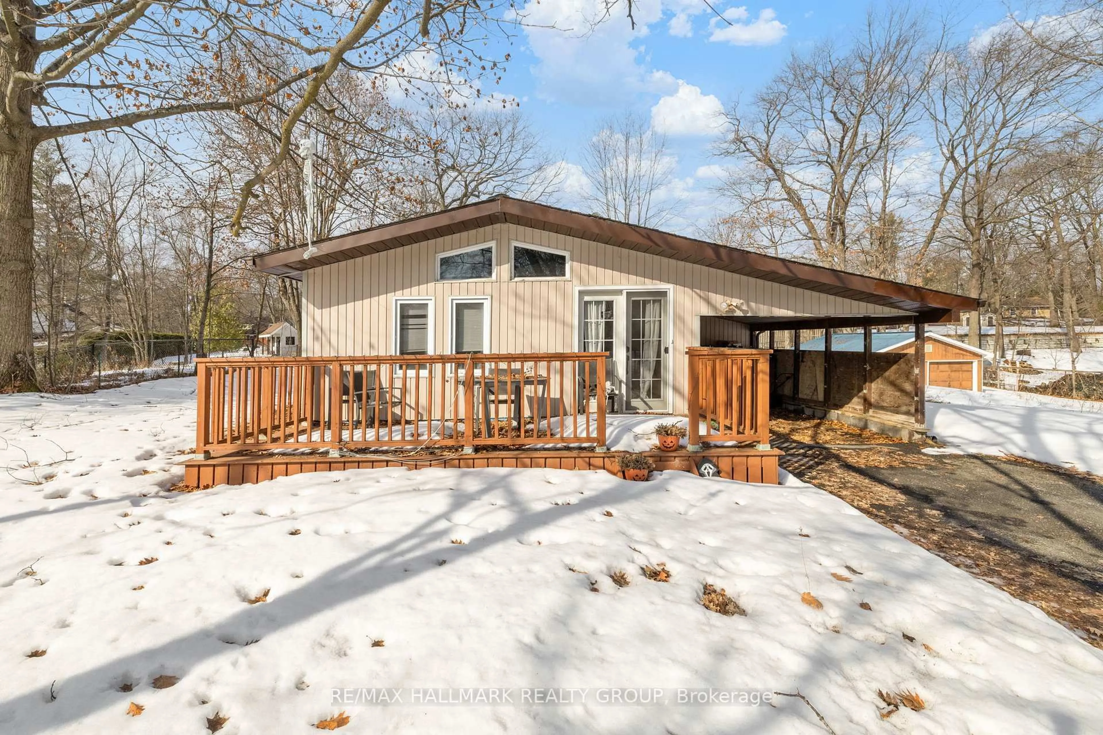 Unknown for 135 Woods Rd, Ottawa Ontario K0A 3M0