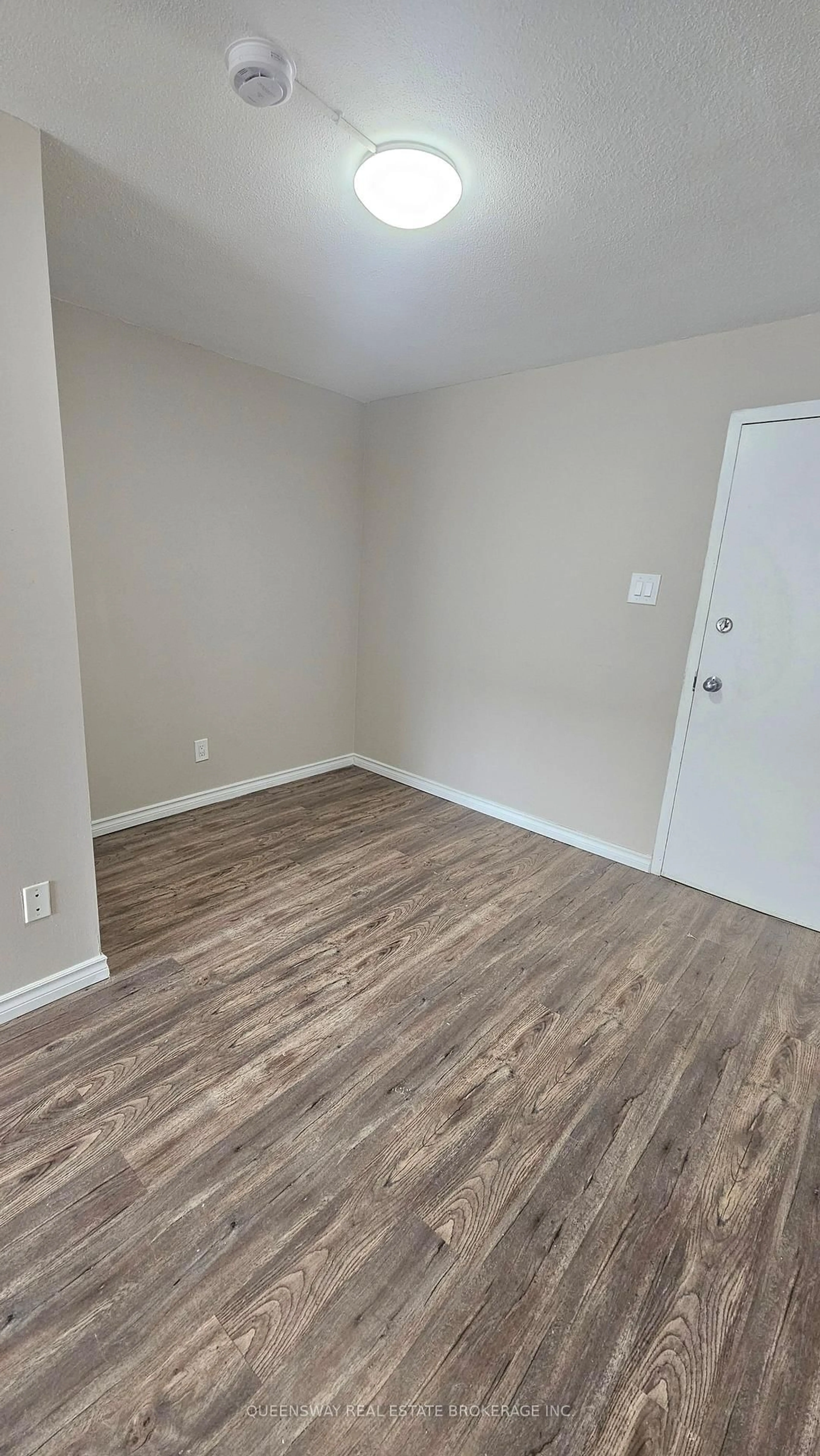 A pic of a room for 633 Barber Ave #9, North Perth Ontario N4W 1S4