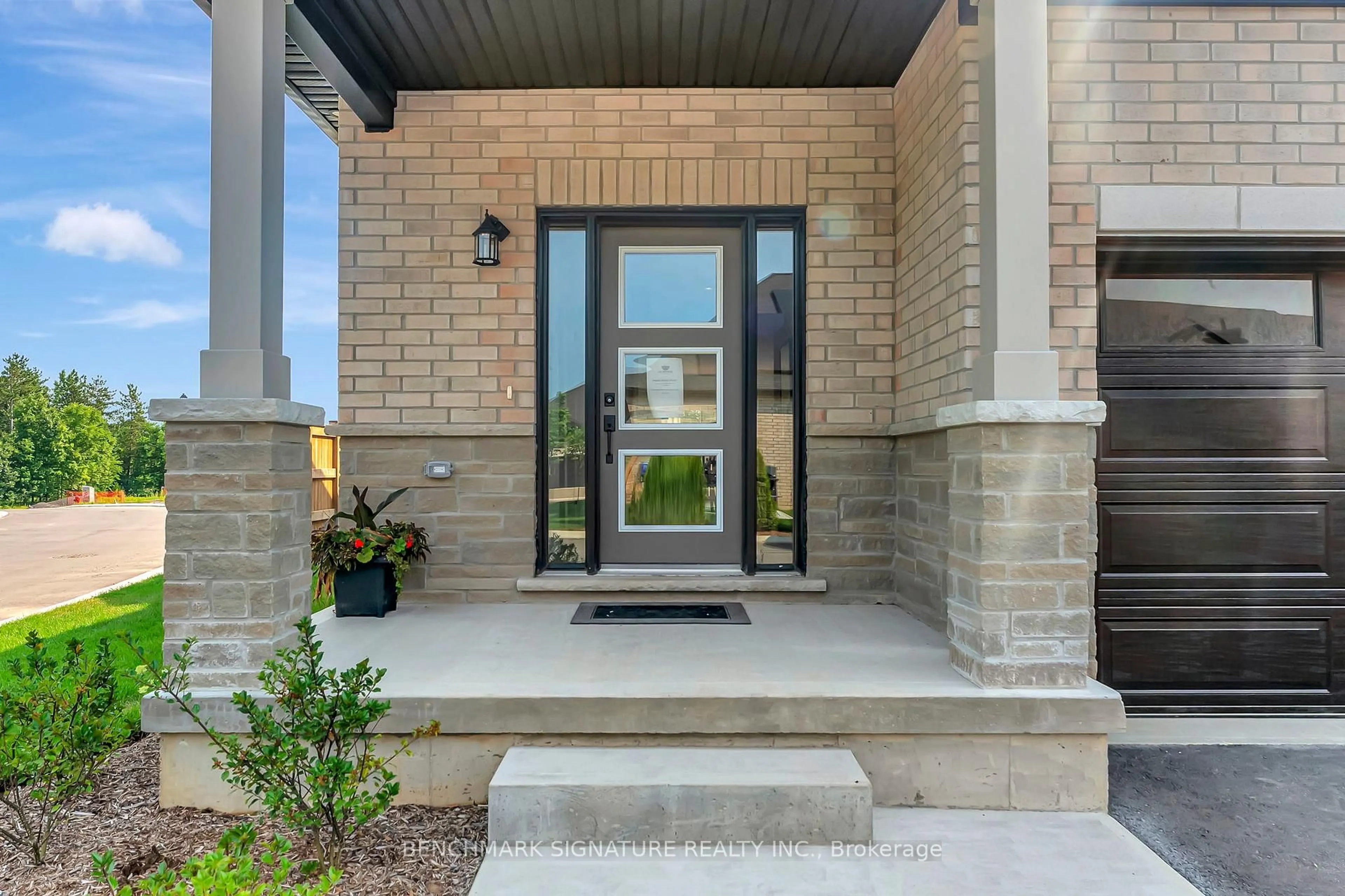 Indoor entryway for Lot 3 Painted Skimmer Pl, Norfolk Ontario N3Y 0E3