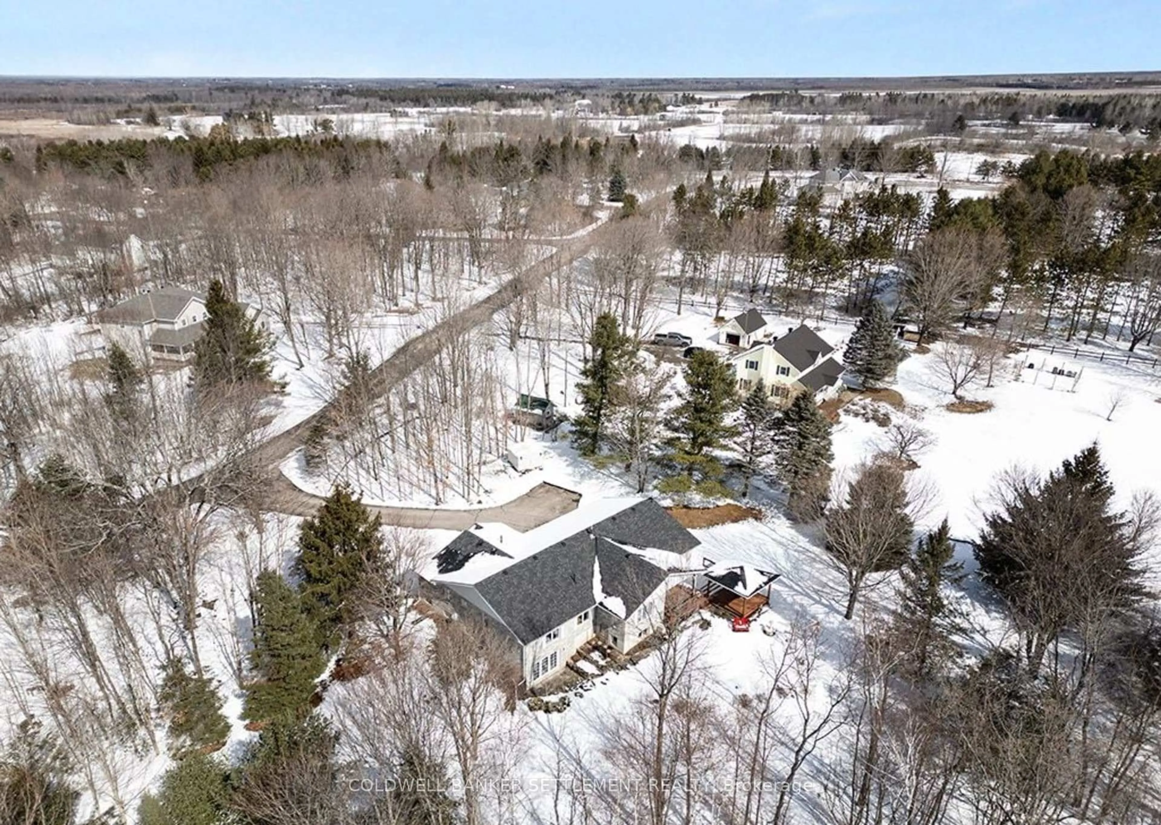 A pic from outside/outdoor area/front of a property/back of a property/a pic from drone, unknown for 153 Mclaren Dr, Perth Ontario K7H 0H1