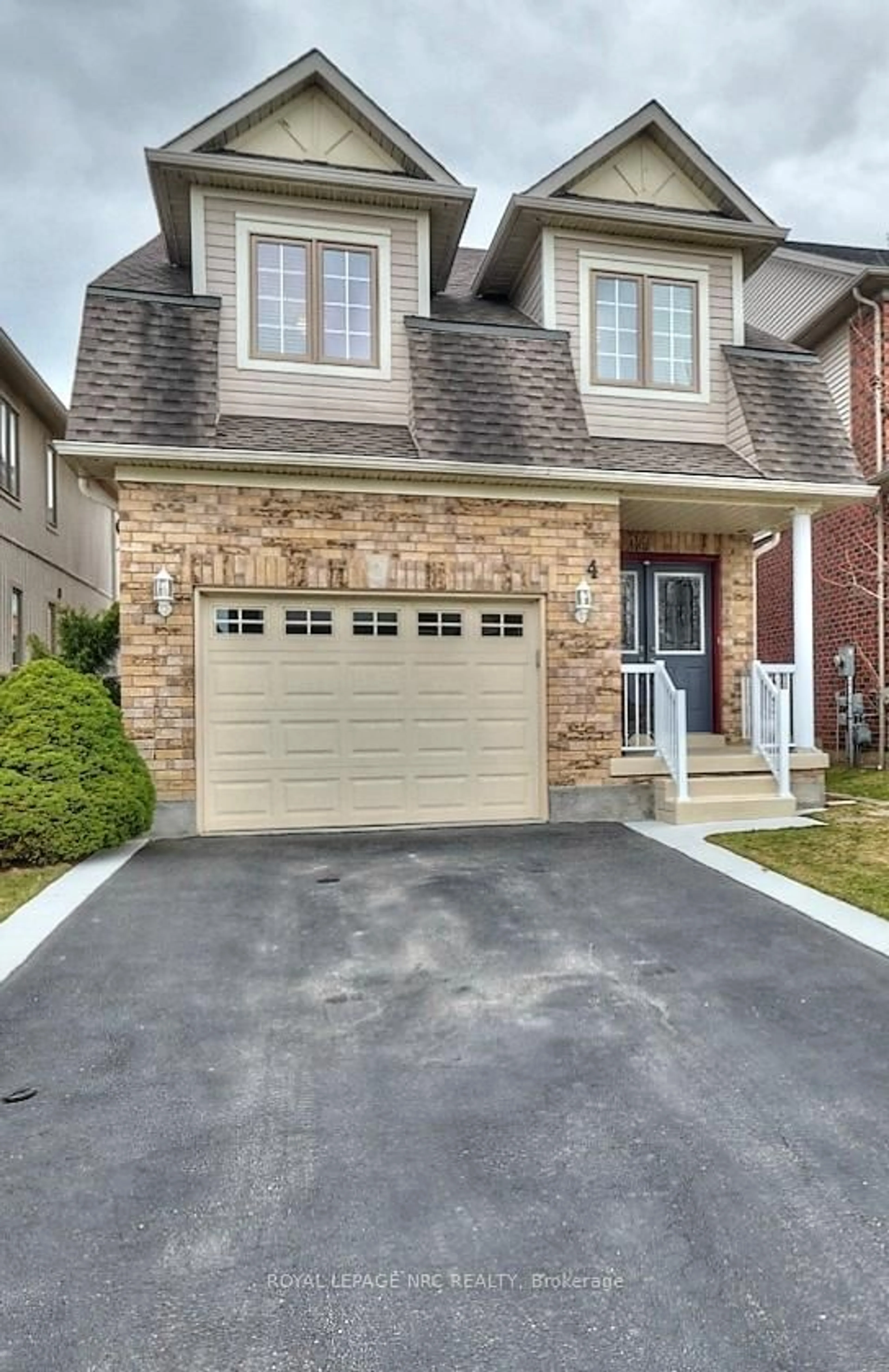 Home with brick exterior material, street for 4 Alex Grant Pl, St. Catharines Ontario L2P 0A2