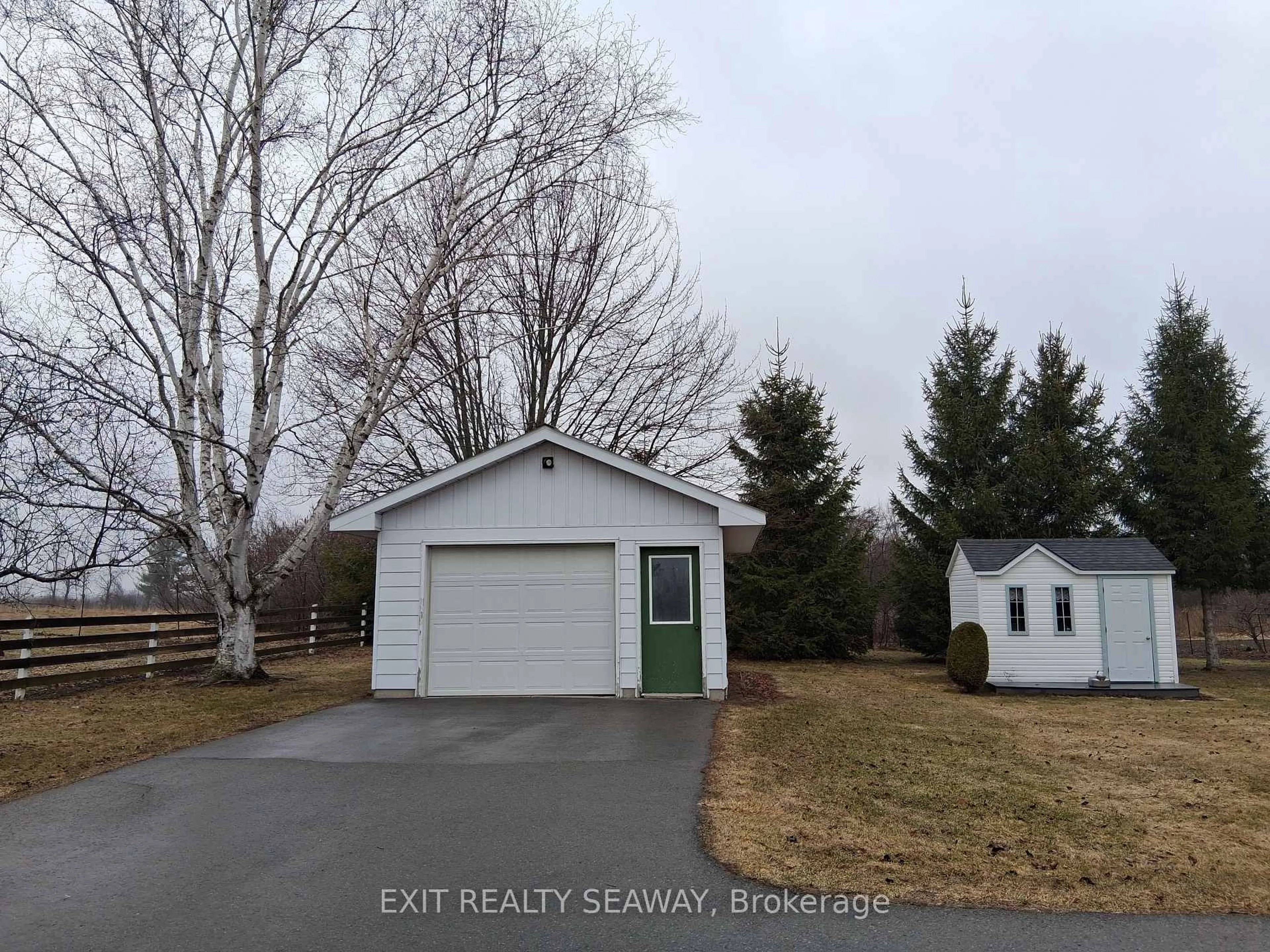 Shed for 5514 County Road 16 Rd, South Dundas Ontario K0E 1K0