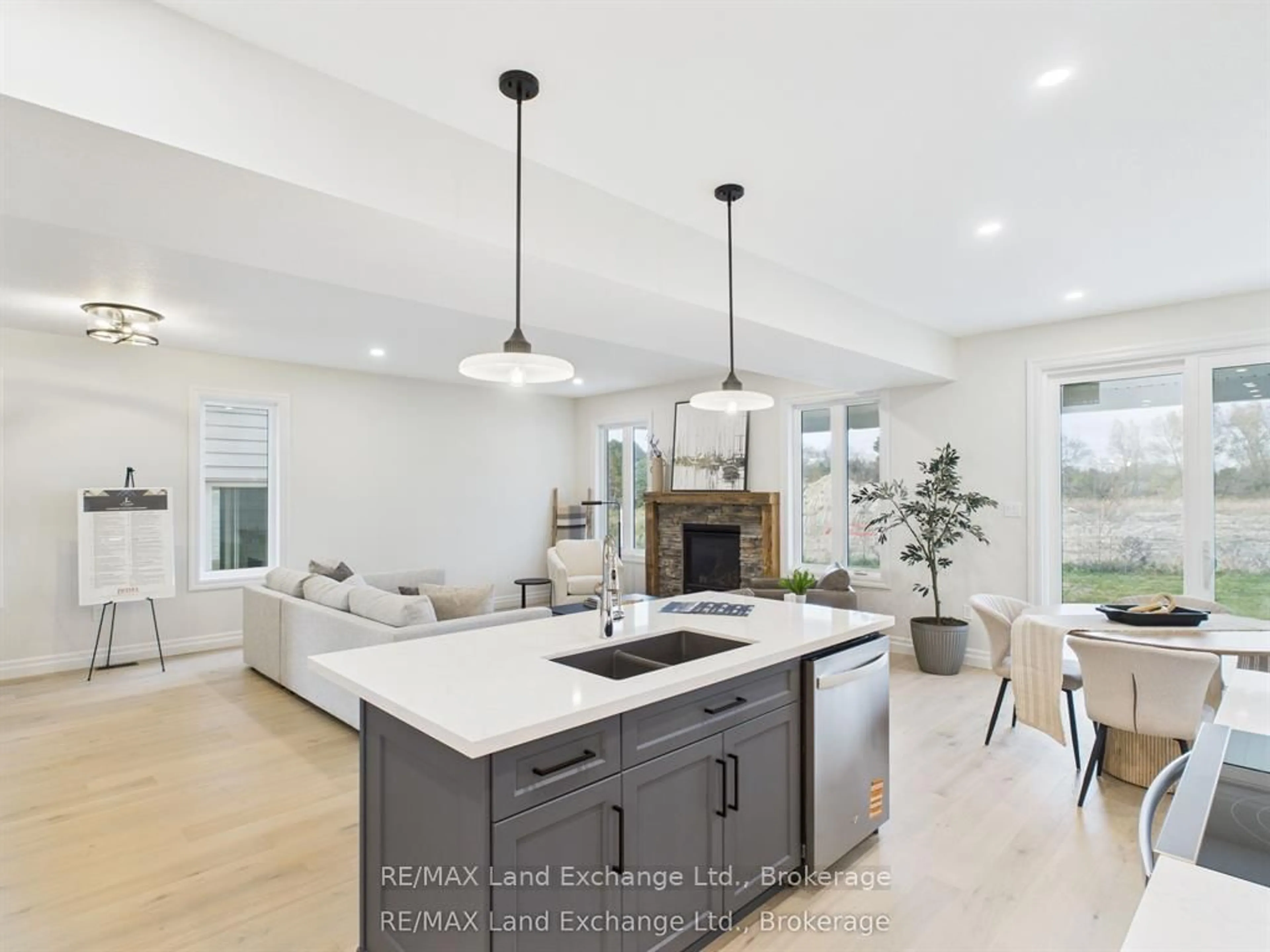 Open concept kitchen, unknown for 99 INVERNESS St, Kincardine Ontario N2Z 1J4