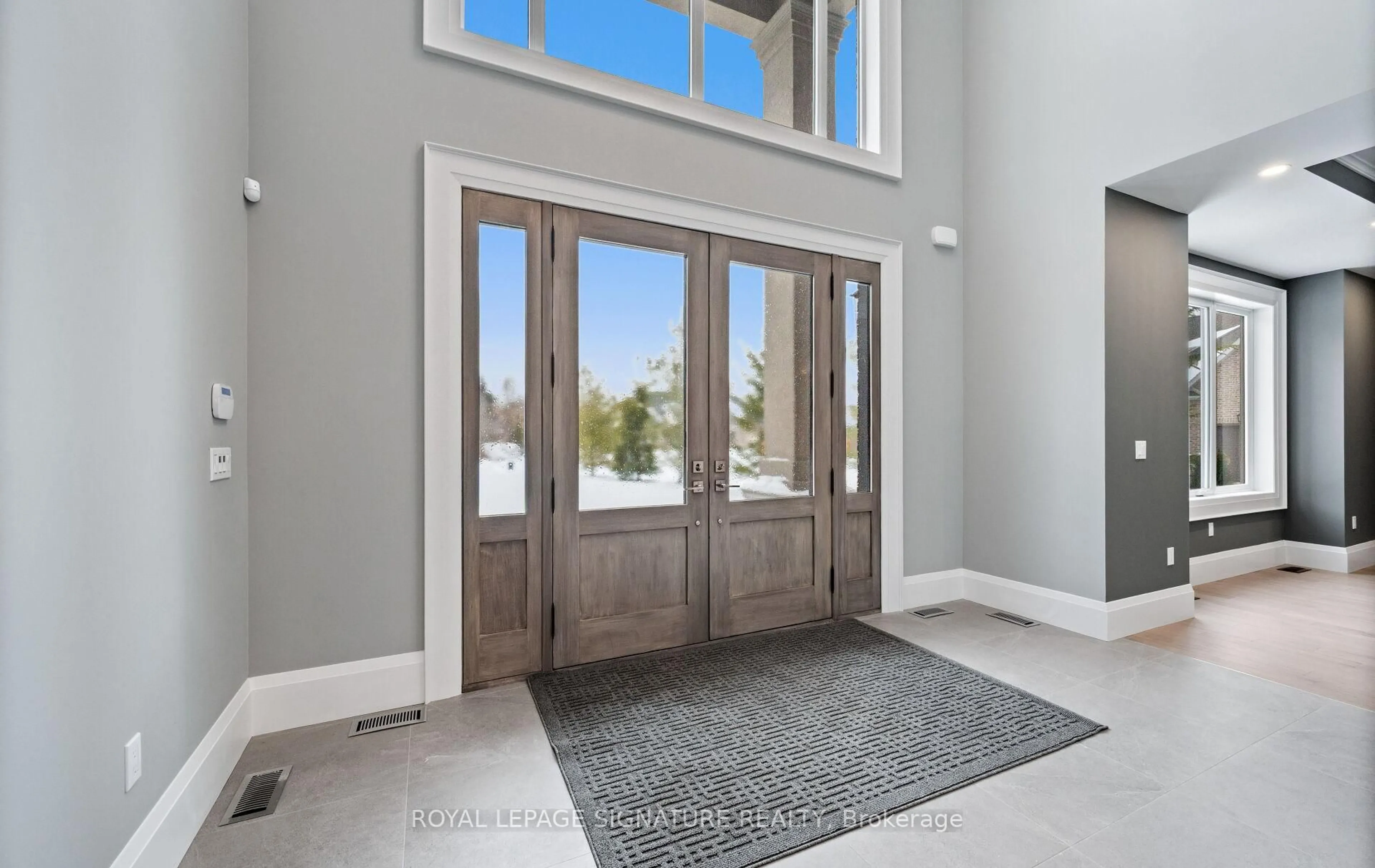 Indoor entryway for 101 Perryman Crt, Erin Ontario N0B 1H0