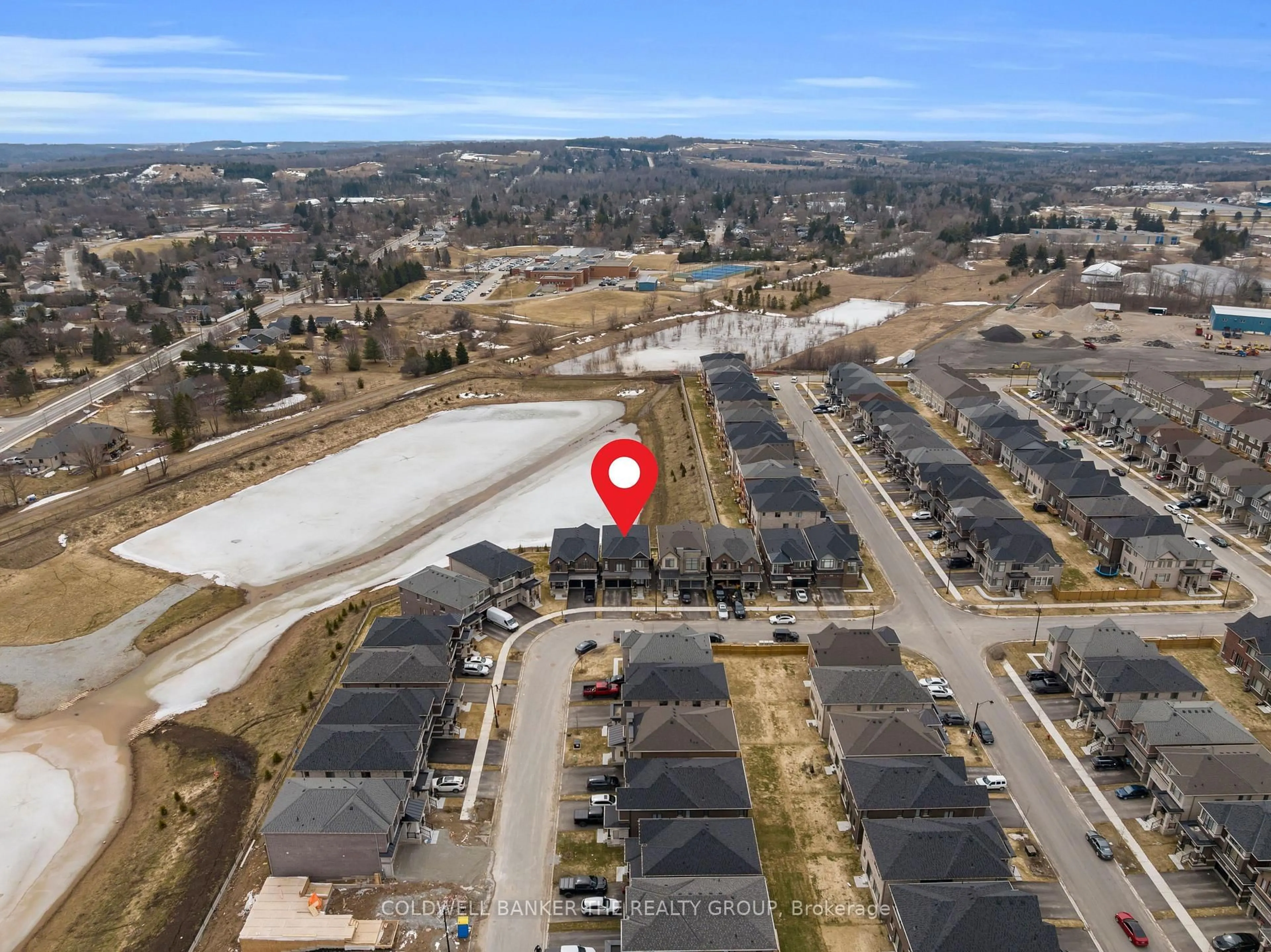 A pic from outside/outdoor area/front of a property/back of a property/a pic from drone, street for 97 Gibson Dr, Erin Ontario N0B 1T0