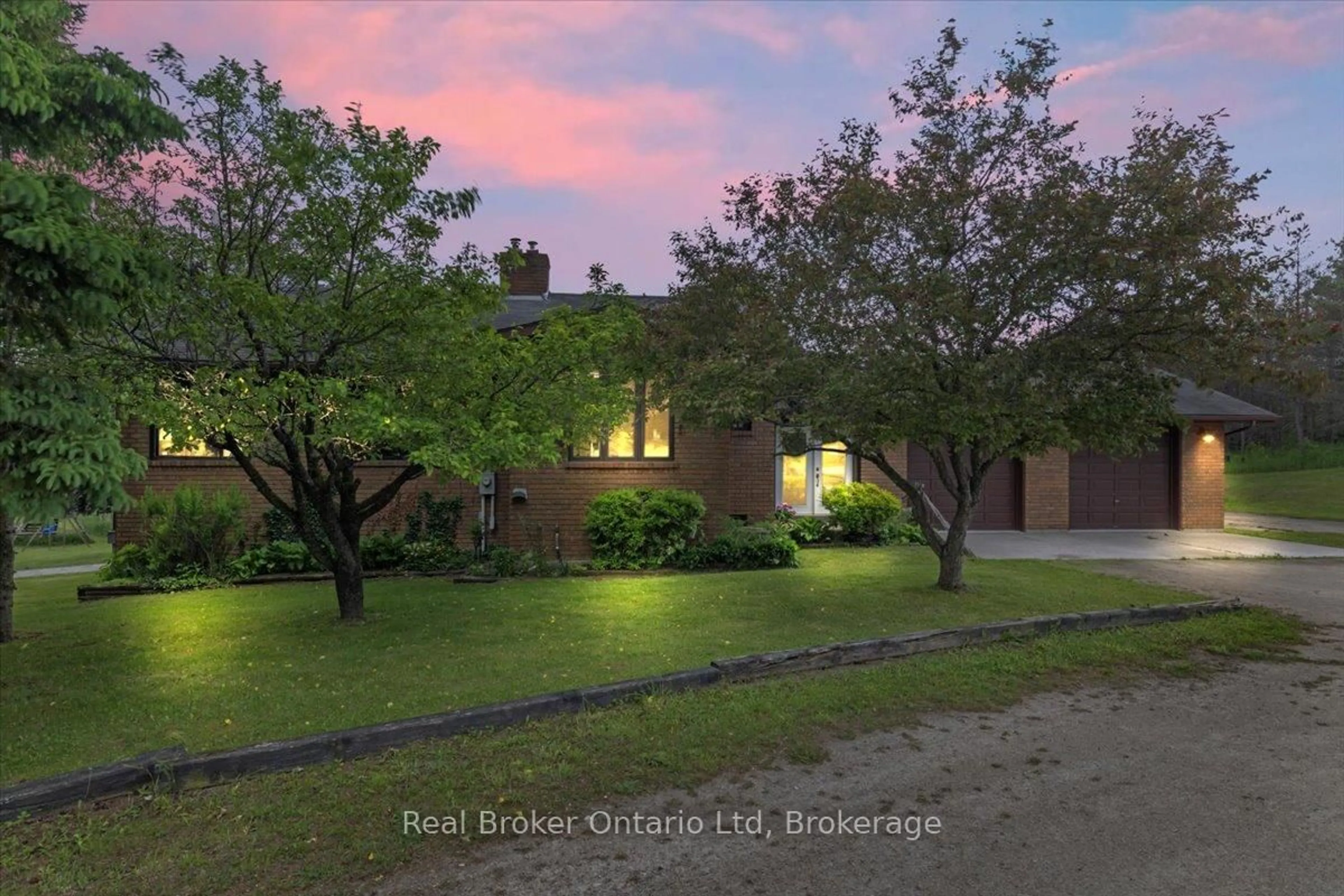 A pic from outside/outdoor area/front of a property/back of a property/a pic from drone, street for 814222 Greenery Lane, Grey Highlands Ontario N0C 1E0