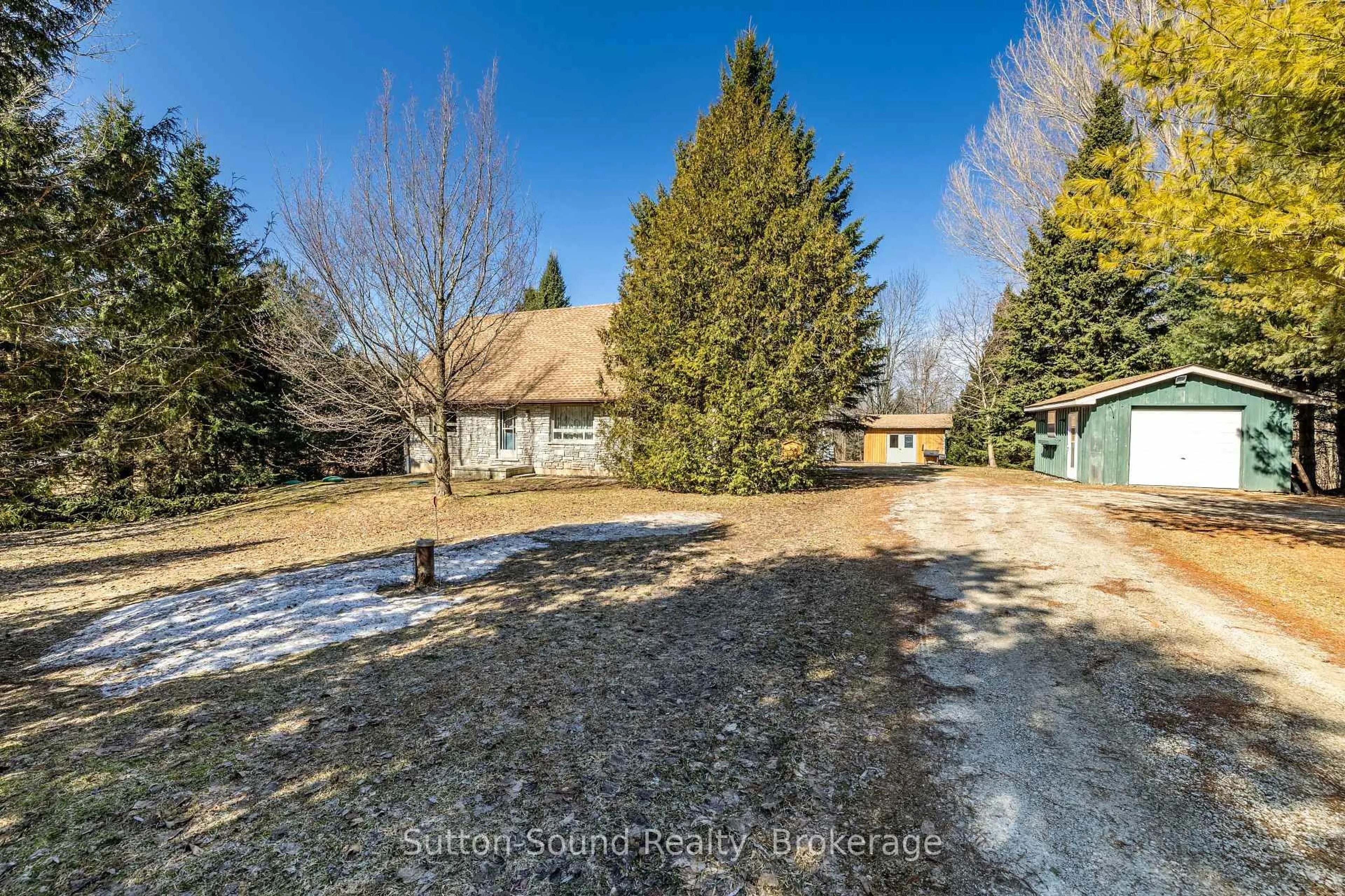 A pic from outside/outdoor area/front of a property/back of a property/a pic from drone, street for 350222 Bayshore Rd, Meaford Ontario N0H 1B0
