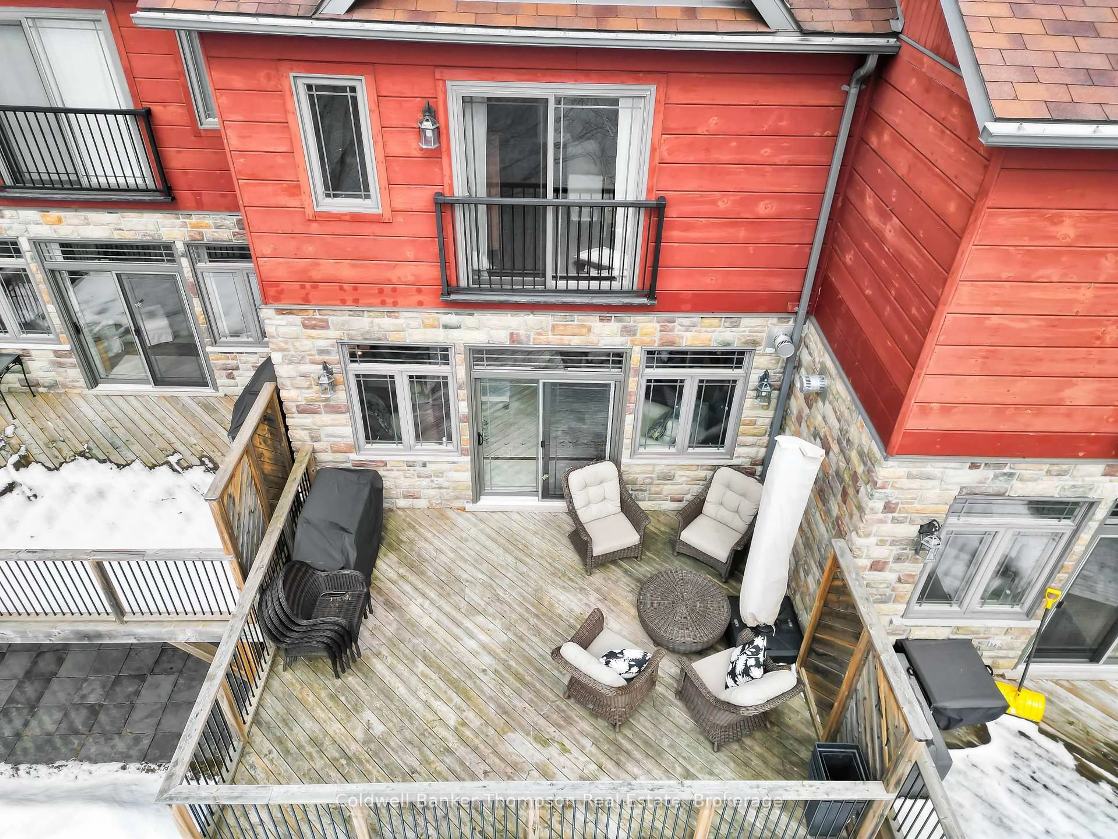 A pic from outside/outdoor area/front of a property/back of a property/a pic from drone, city buildings view from balcony for 23 Winona Dr #2, Huntsville Ontario P1H 1L9