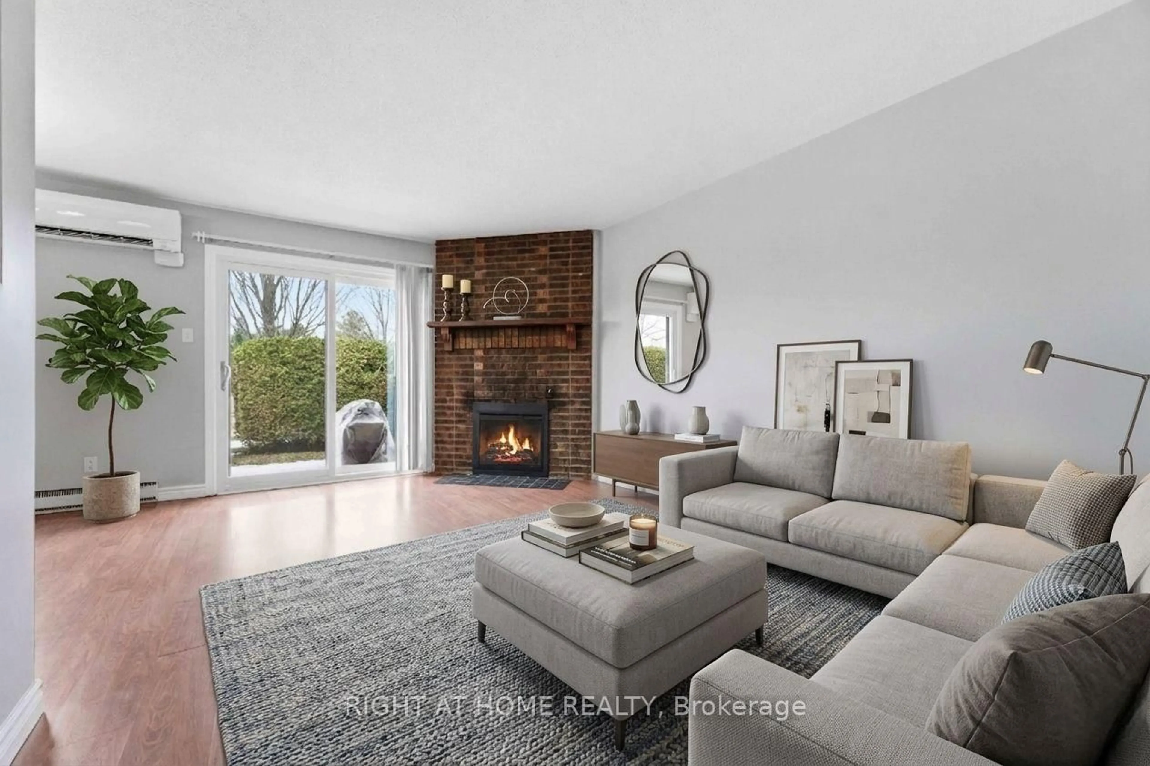 Living room with furniture, unknown for 4 Chisholm Crt, Kanata Ontario K2K 1E2