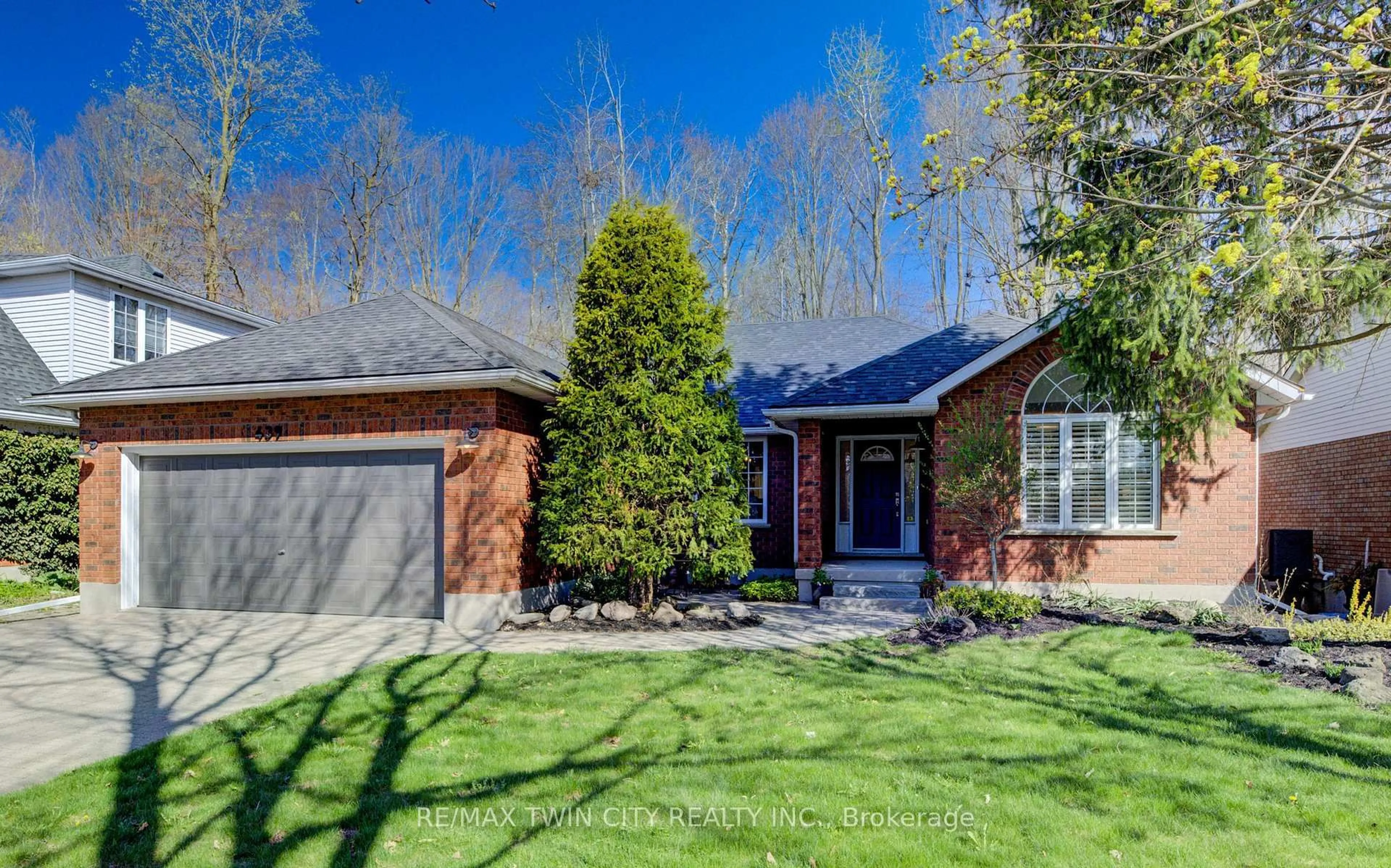 Home with brick exterior material, street for 439 Northlake Dr, Waterloo Ontario N2V 1Y6