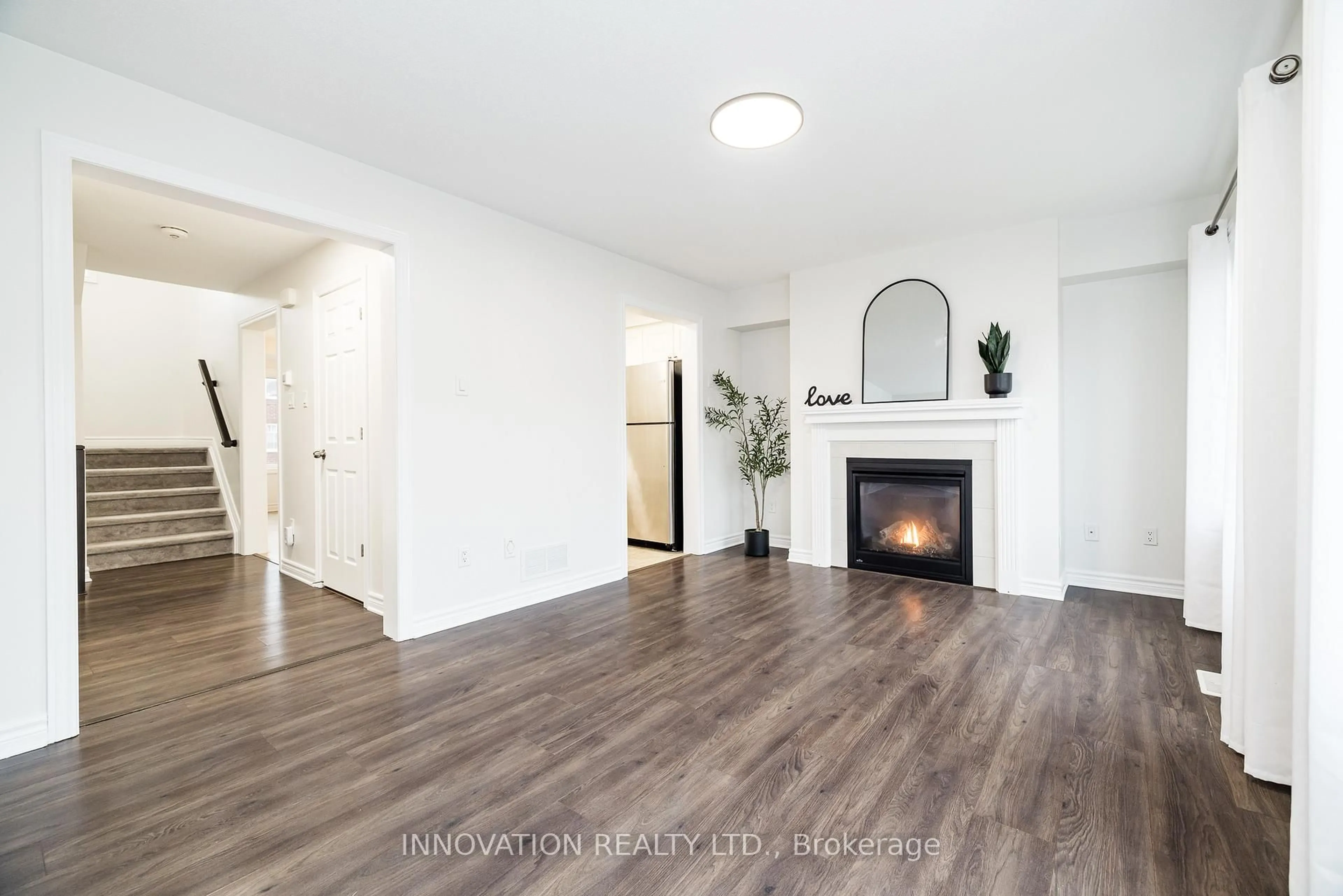 Unknown for 112 Gelderland Private, Kanata Ontario K2V 0H7