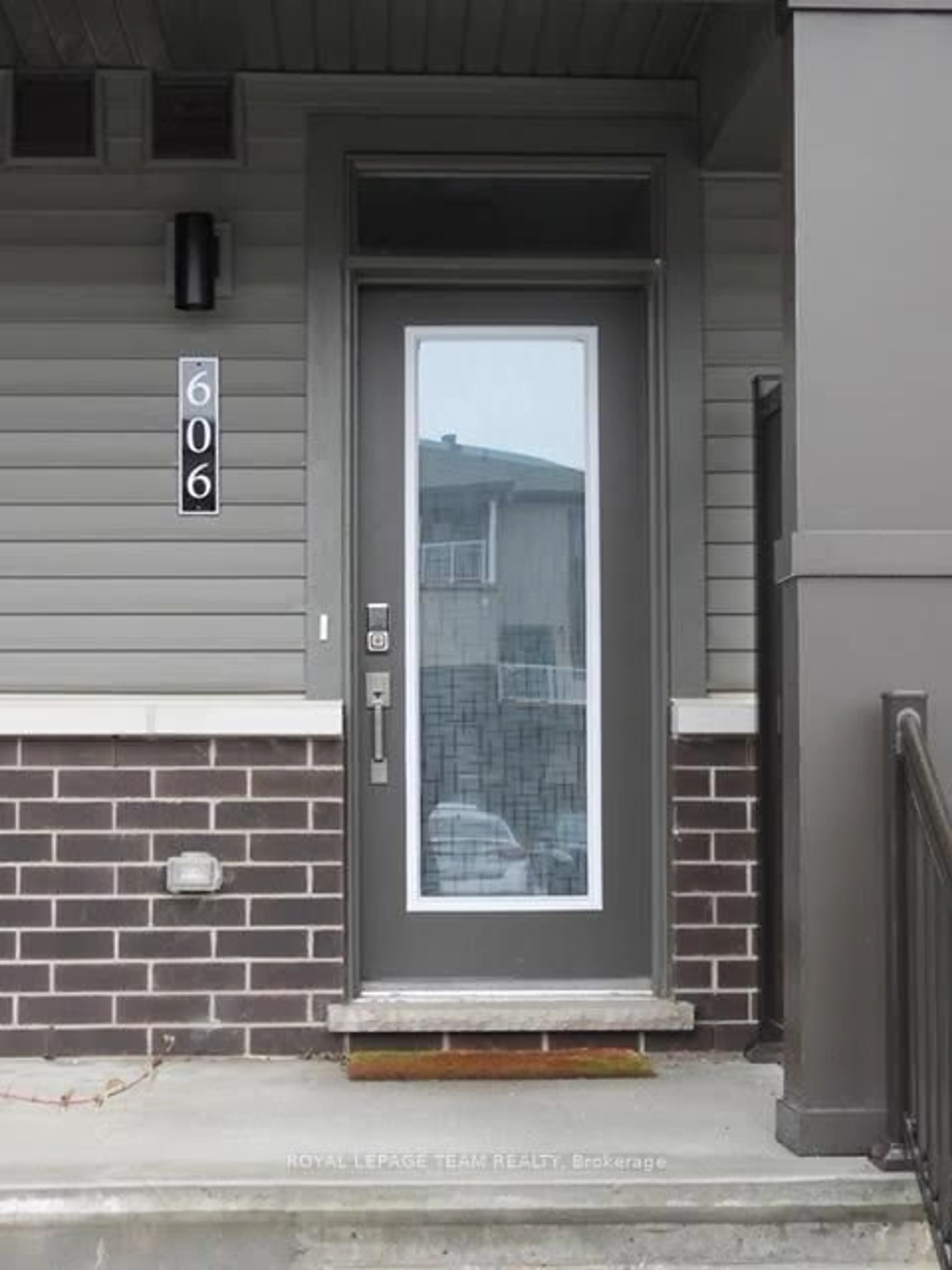 Unknown for 606 Lillian Freiman Private, Ottawa Ontario K2J 6Z8