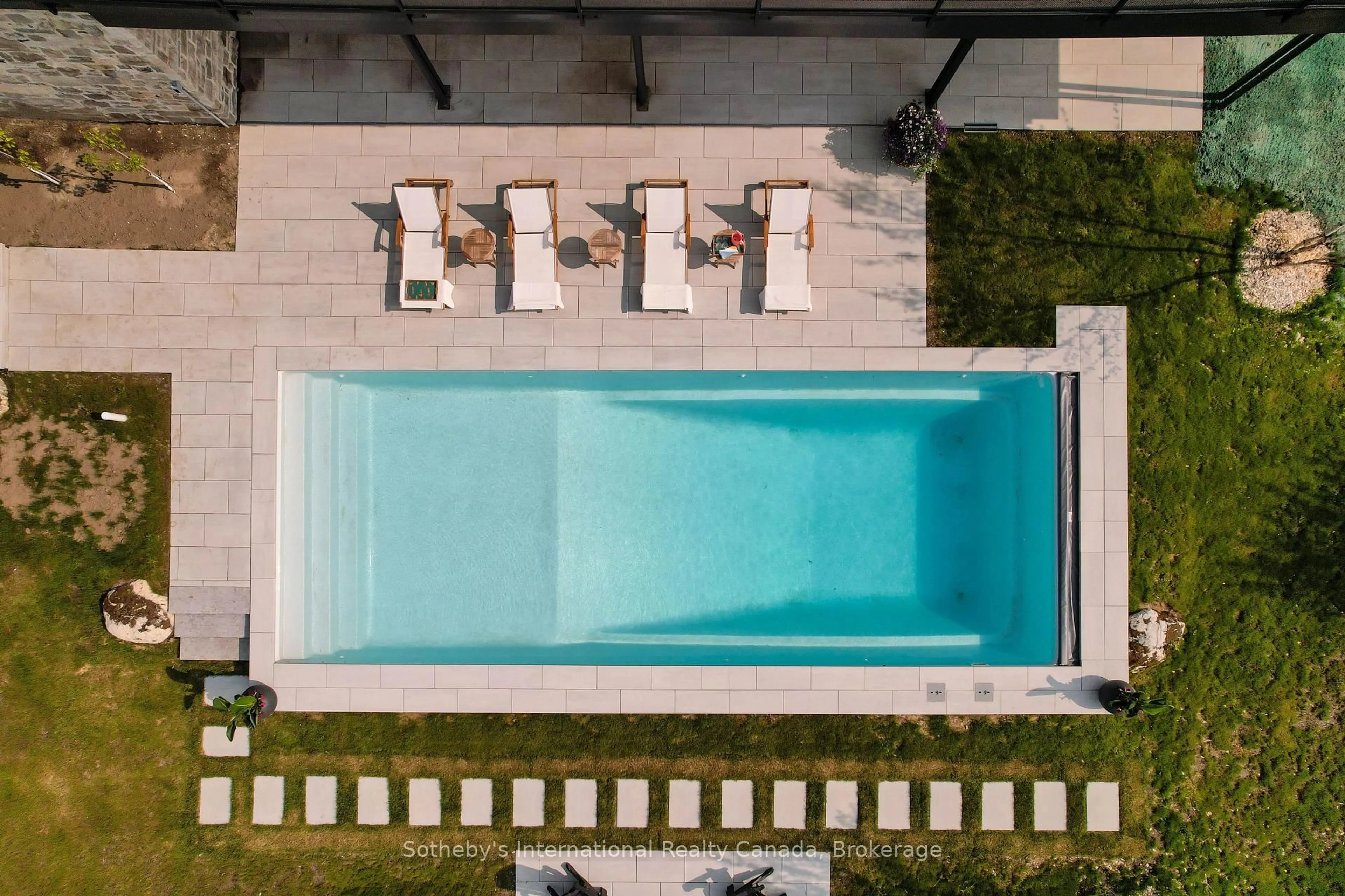 Pool for 516450 7th Line, Blue Mountains Ontario N0H 1J0