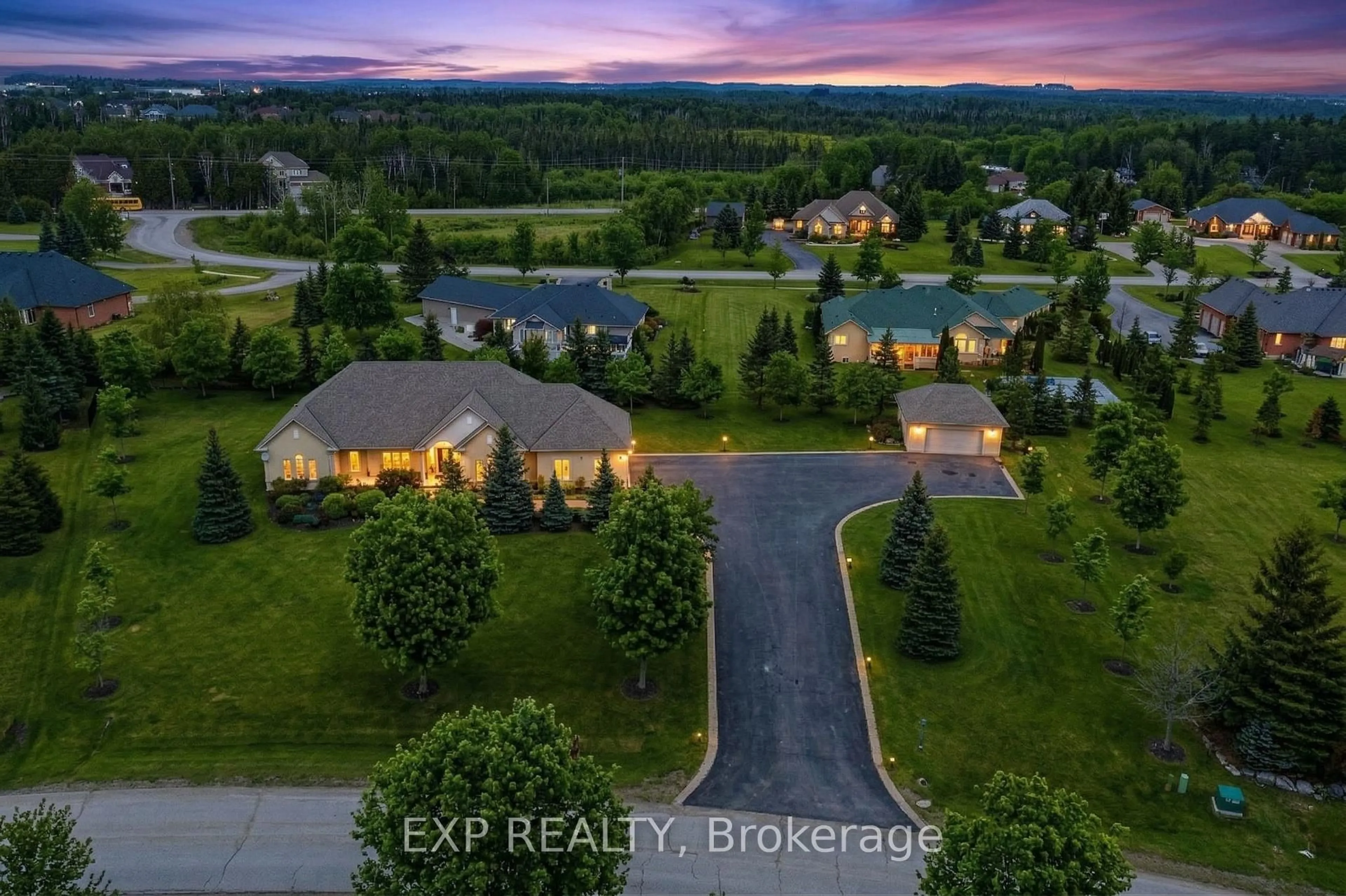A pic from outside/outdoor area/front of a property/back of a property/a pic from drone, unknown for 48 Brookhaven Cres, East Garafraxa Ontario L9W 7M9