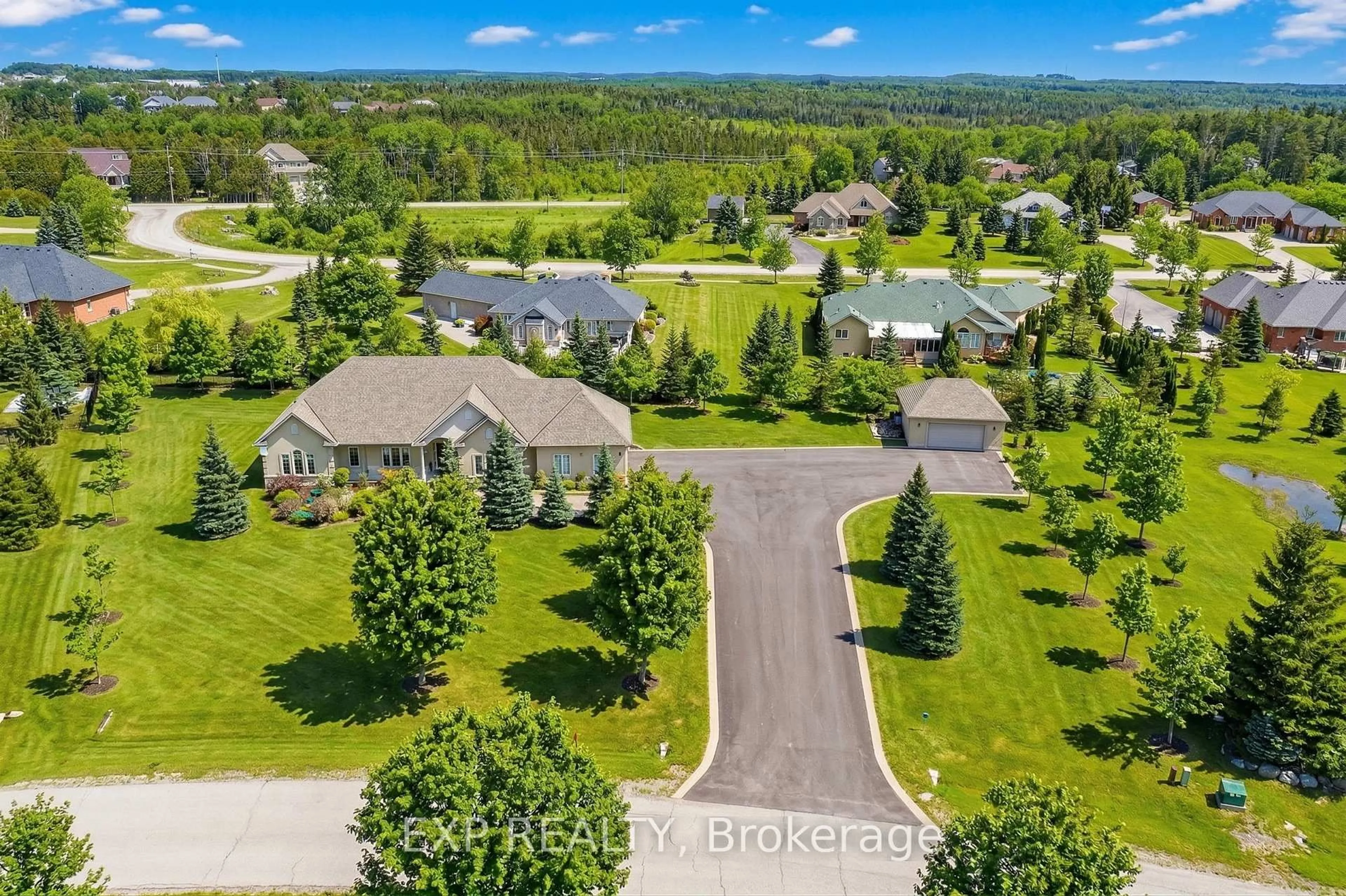 A pic from outside/outdoor area/front of a property/back of a property/a pic from drone, street for 48 Brookhaven Cres, East Garafraxa Ontario L9W 7M9
