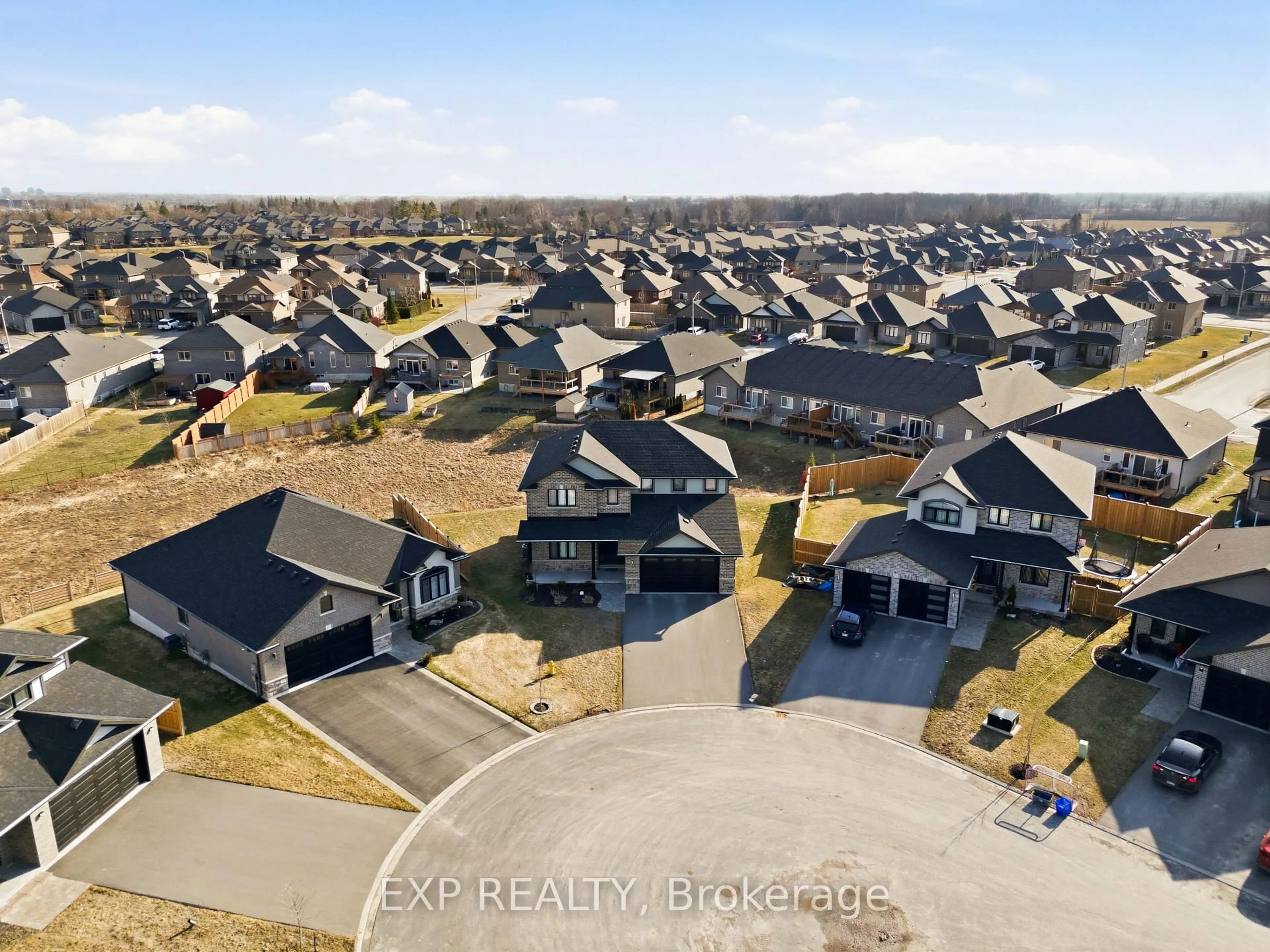 A pic from outside/outdoor area/front of a property/back of a property/a pic from drone, street for 18 Mavety Crt, Belleville Ontario K8N 4Z5