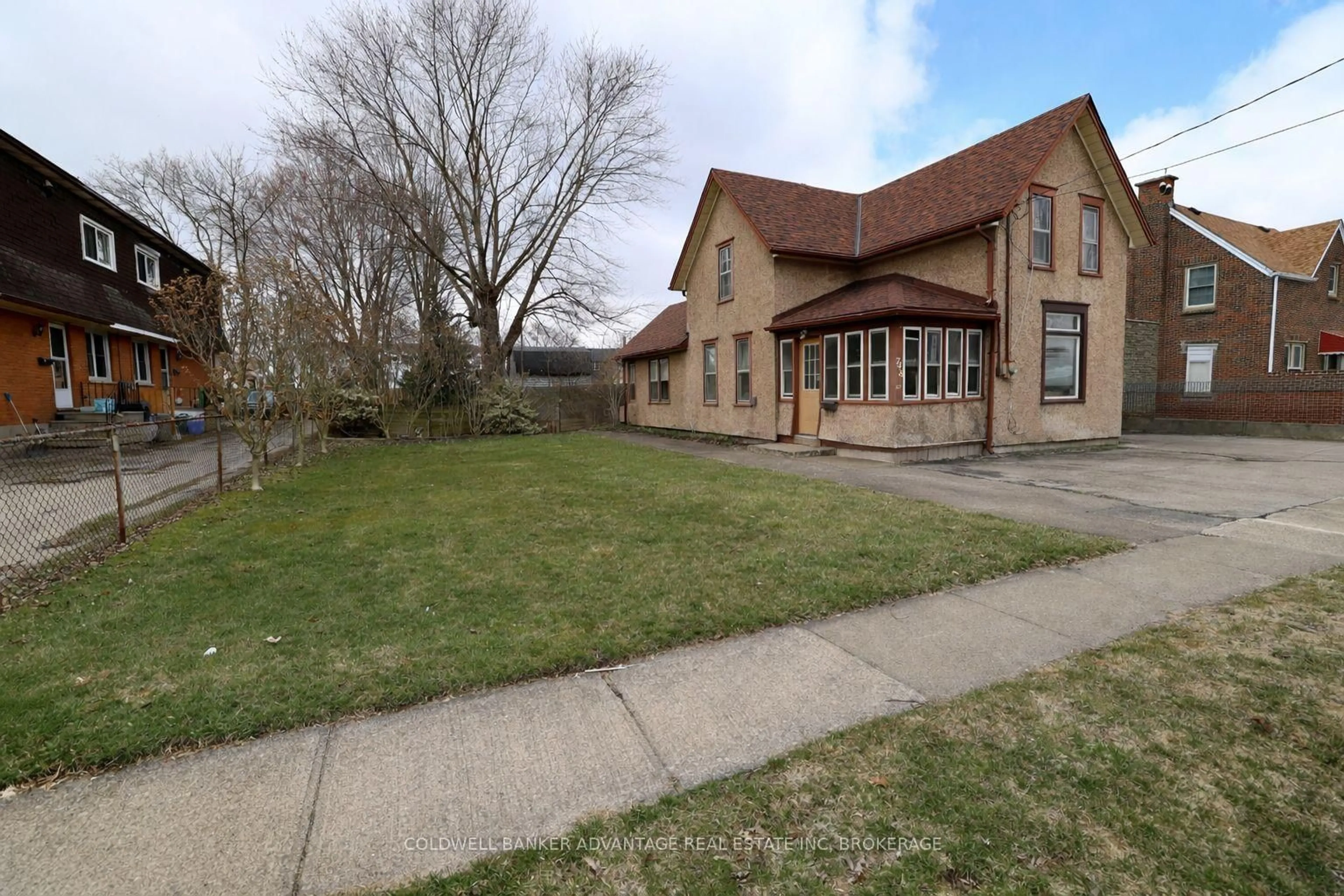 Unknown for 748 King St, Port Colborne Ontario L3K 4J2