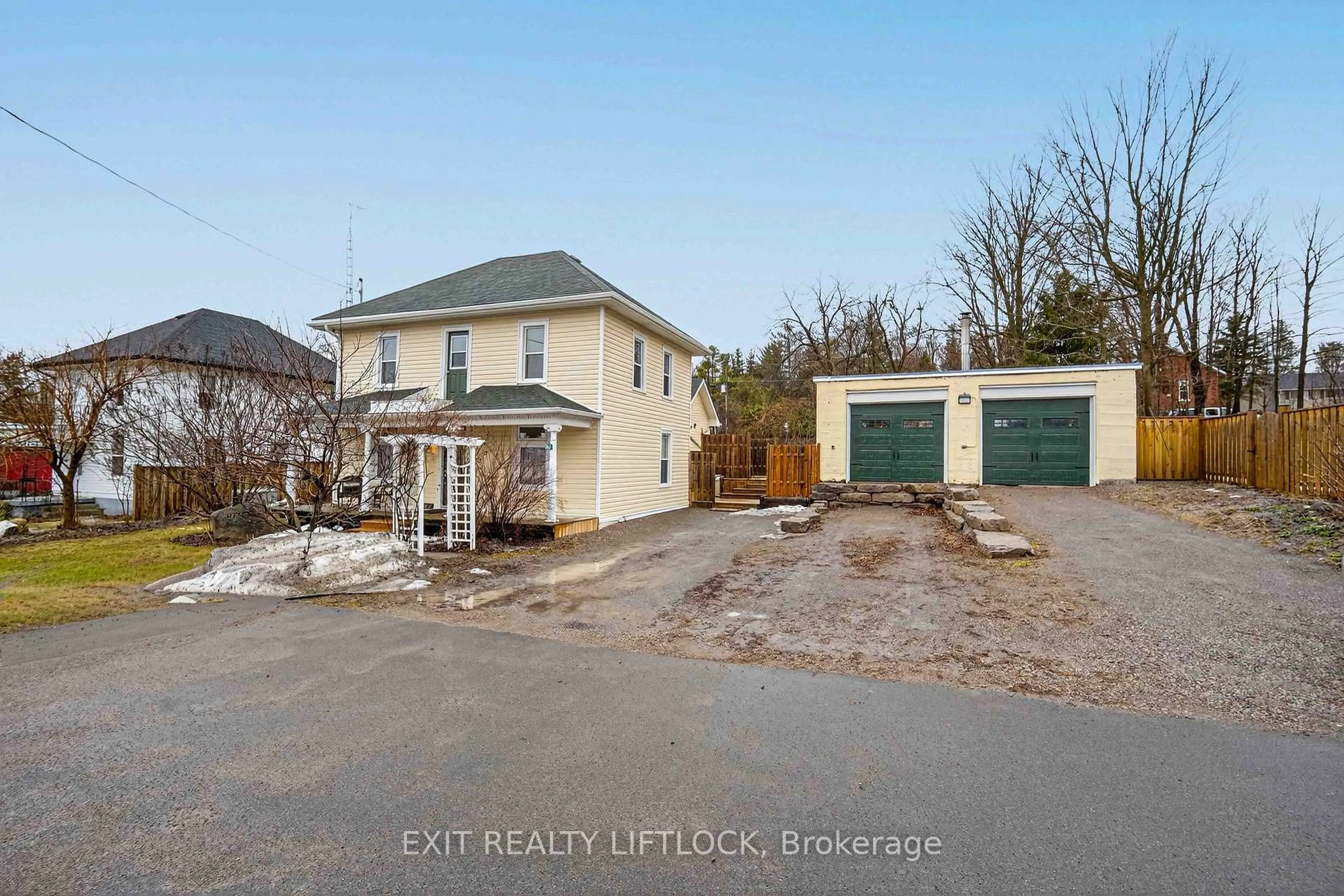 A pic from outside/outdoor area/front of a property/back of a property/a pic from drone, street for 2464 Queen Mary St, Cavan Monaghan Ontario L0A 1C0