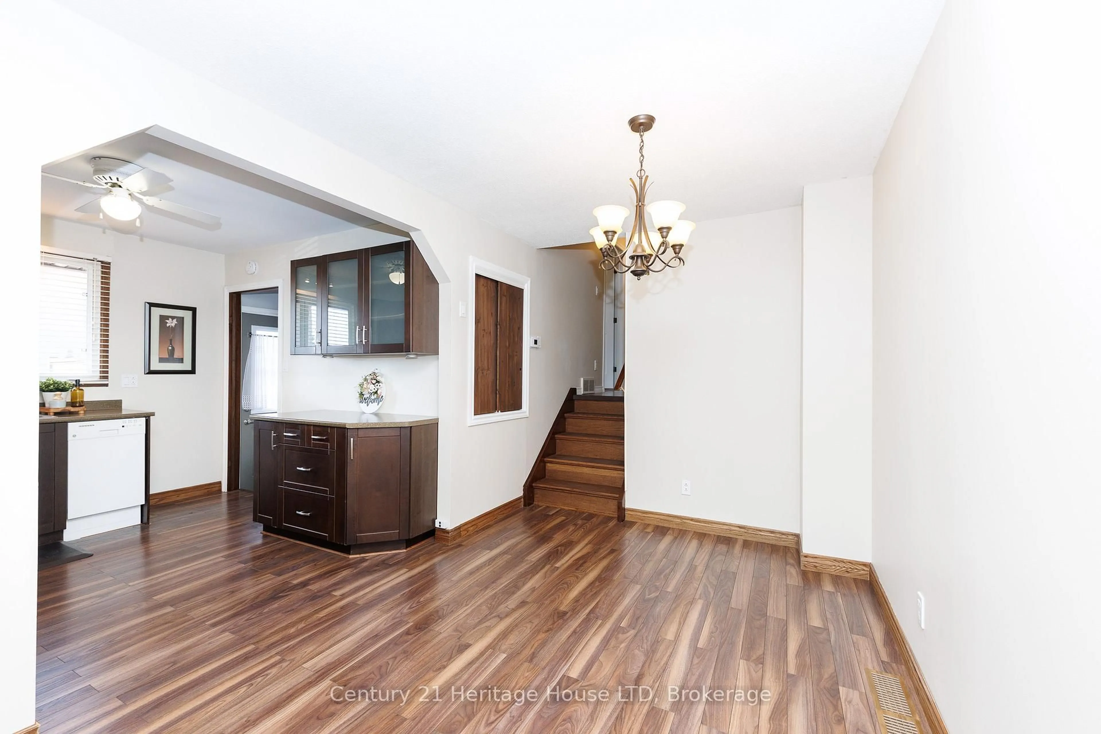 Unknown for 3859 Panama Crt, Niagara Falls Ontario L2J 3Z8