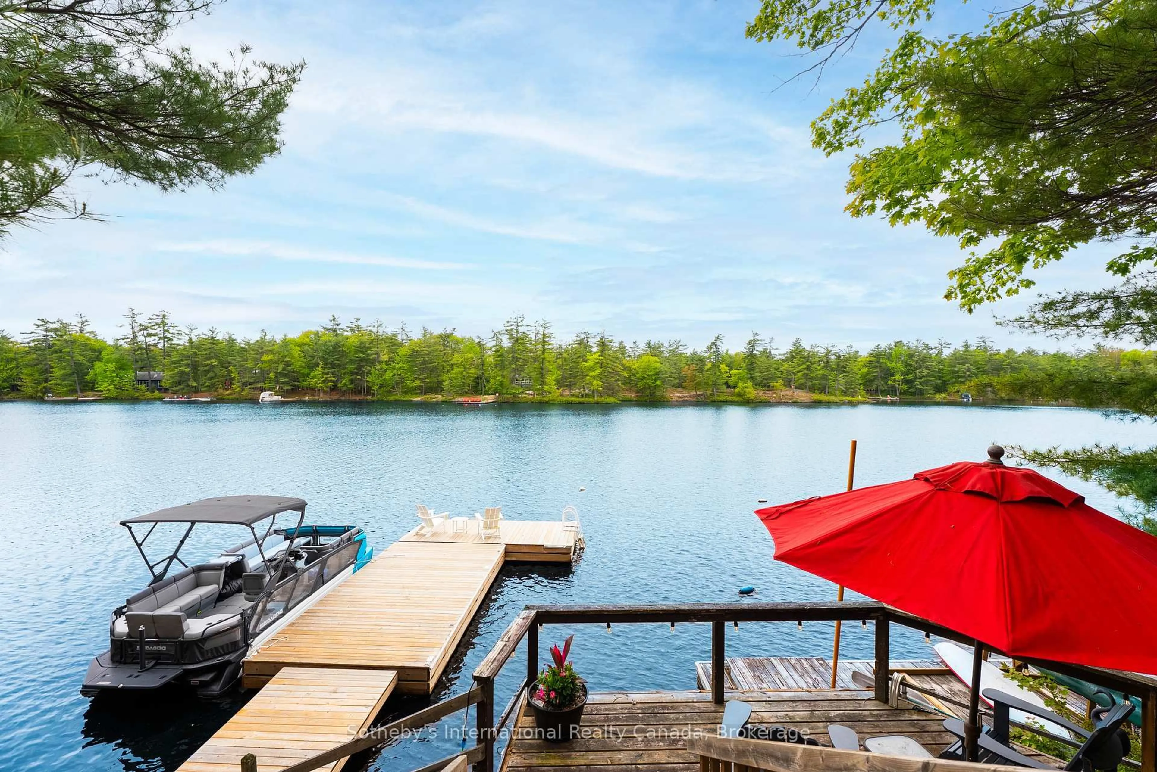 Patio, water/lake/river/ocean view for 5760 Kahshe Lake, Gravenhurst Ontario P0E 1G0