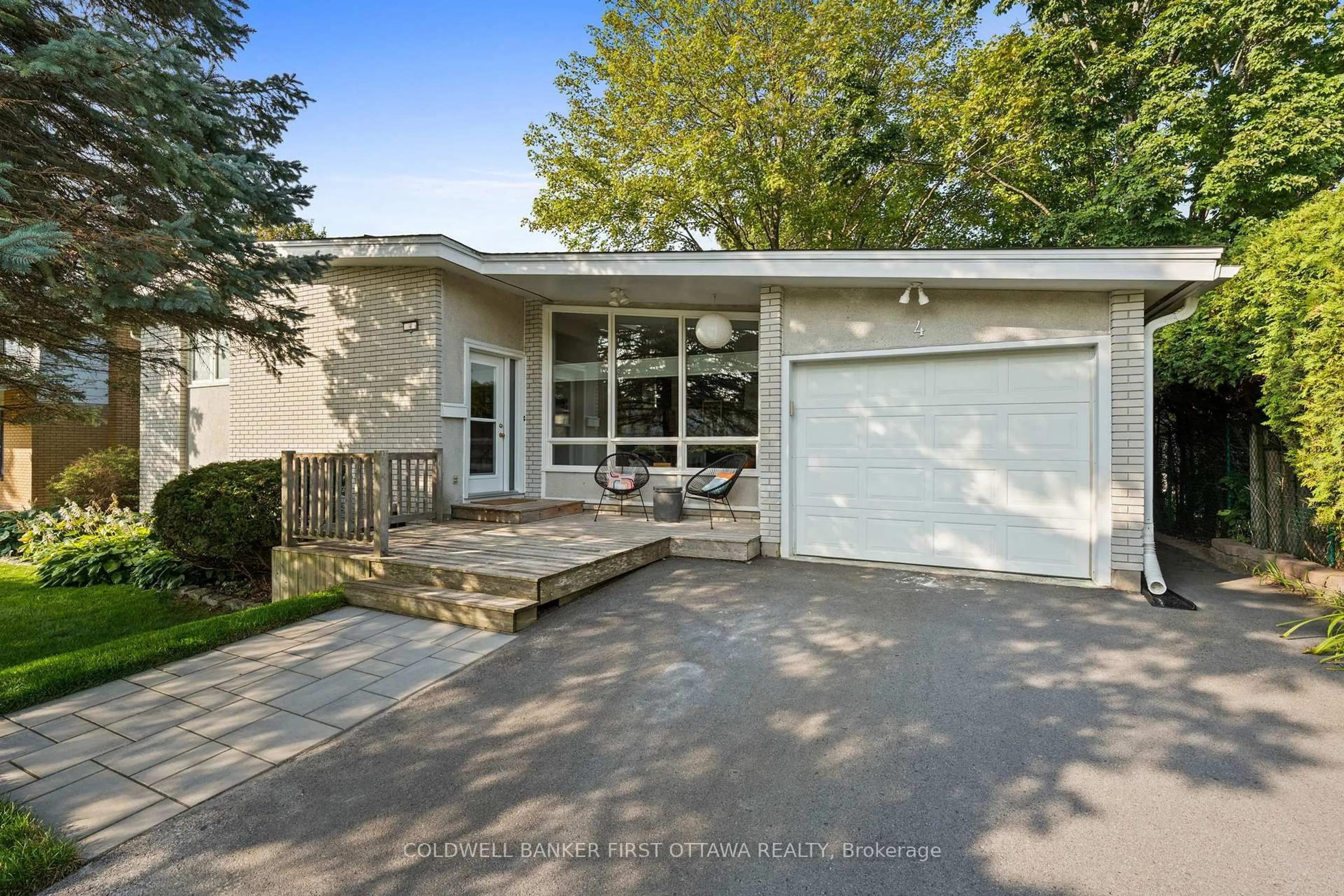 Home with vinyl exterior material, street for 4 Alderbrook Dr, Ottawa Ontario K2H 5W5