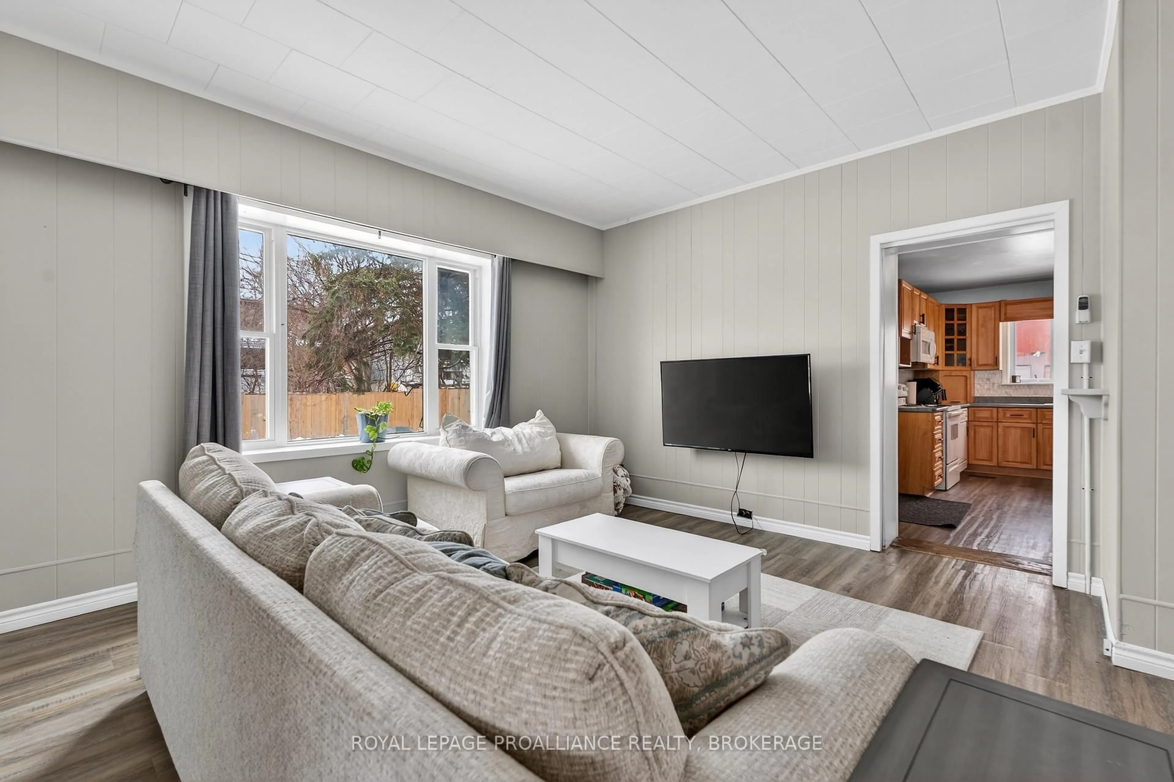 Living room with furniture, unknown for 118 East St, Greater Napanee Ontario K7R 1S6