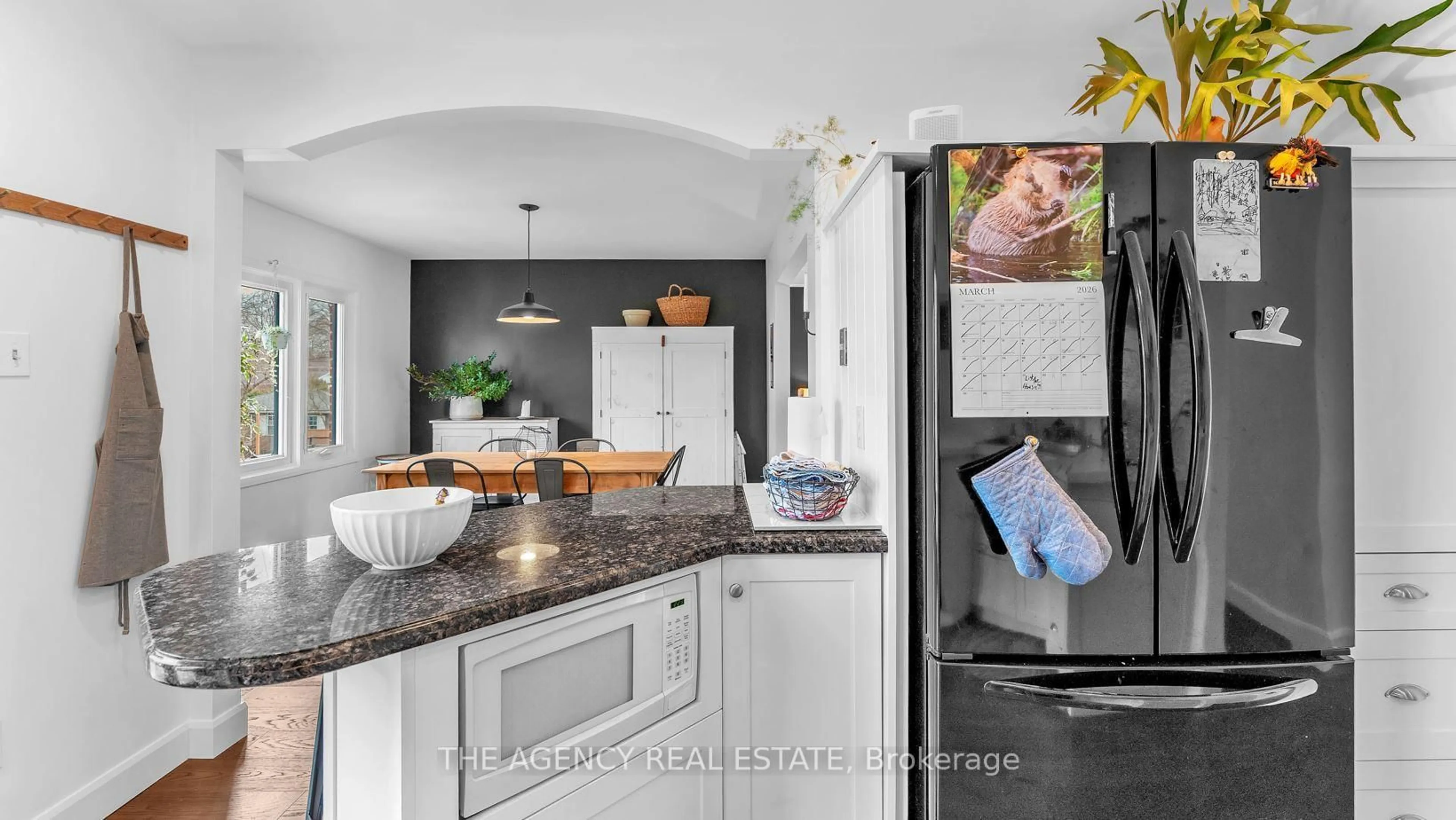 Open concept kitchen, ceramic/tile floor for 438 Grand View Ave, London South Ontario N6K 2T4