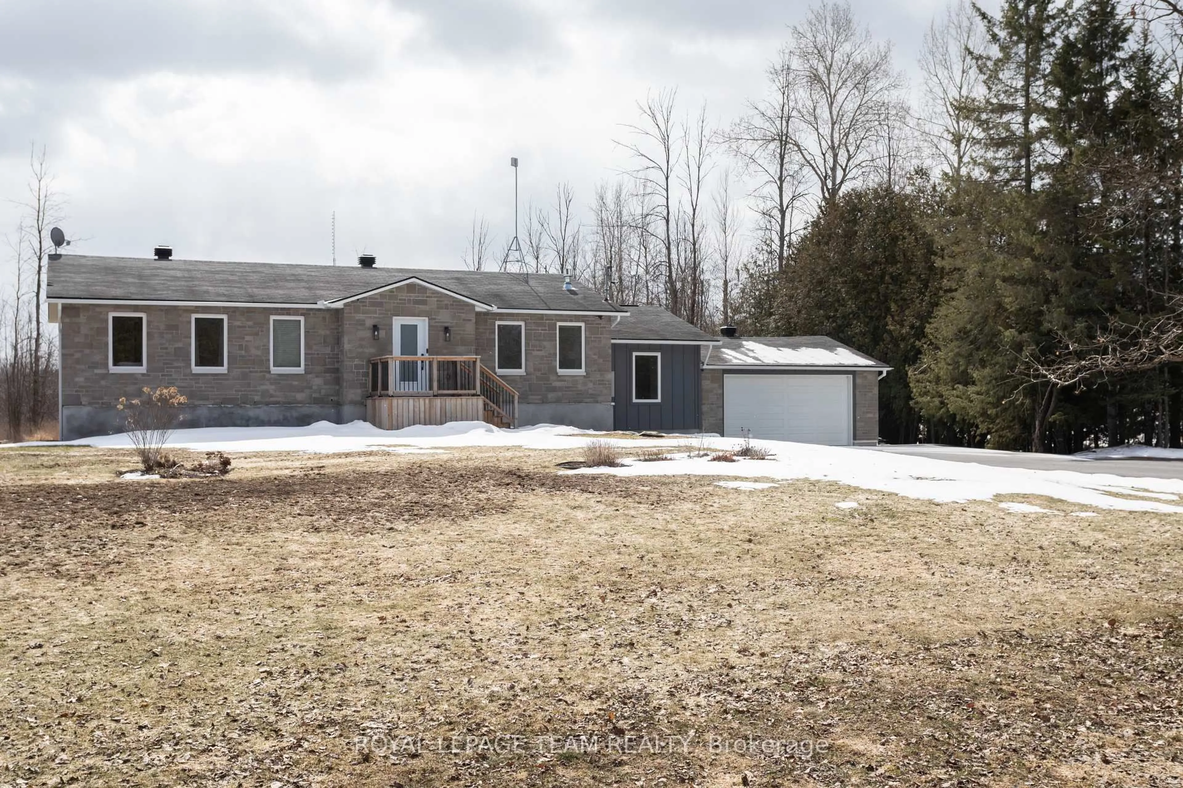 Unknown for 2071 8th Line, Carleton Place Ontario K7C 3P2