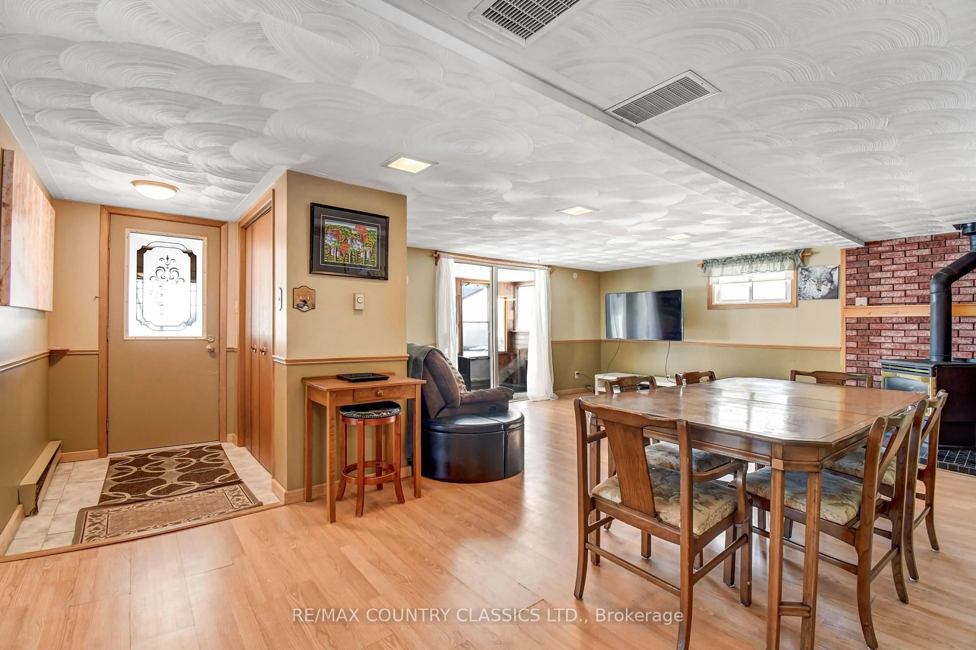 Unknown for 15 Cryderman Crt, Bancroft Ontario K0L 1C0