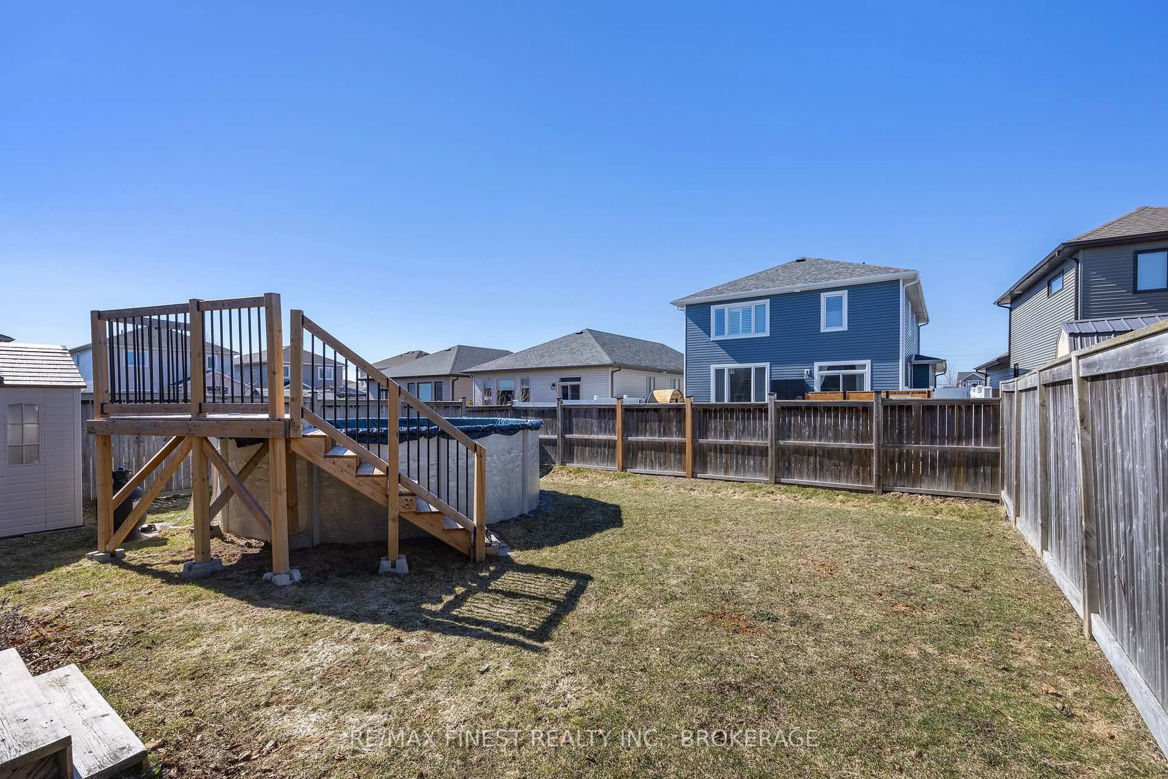 Unknown for 108 Pratt Dr, Loyalist Ontario K7N 0A4