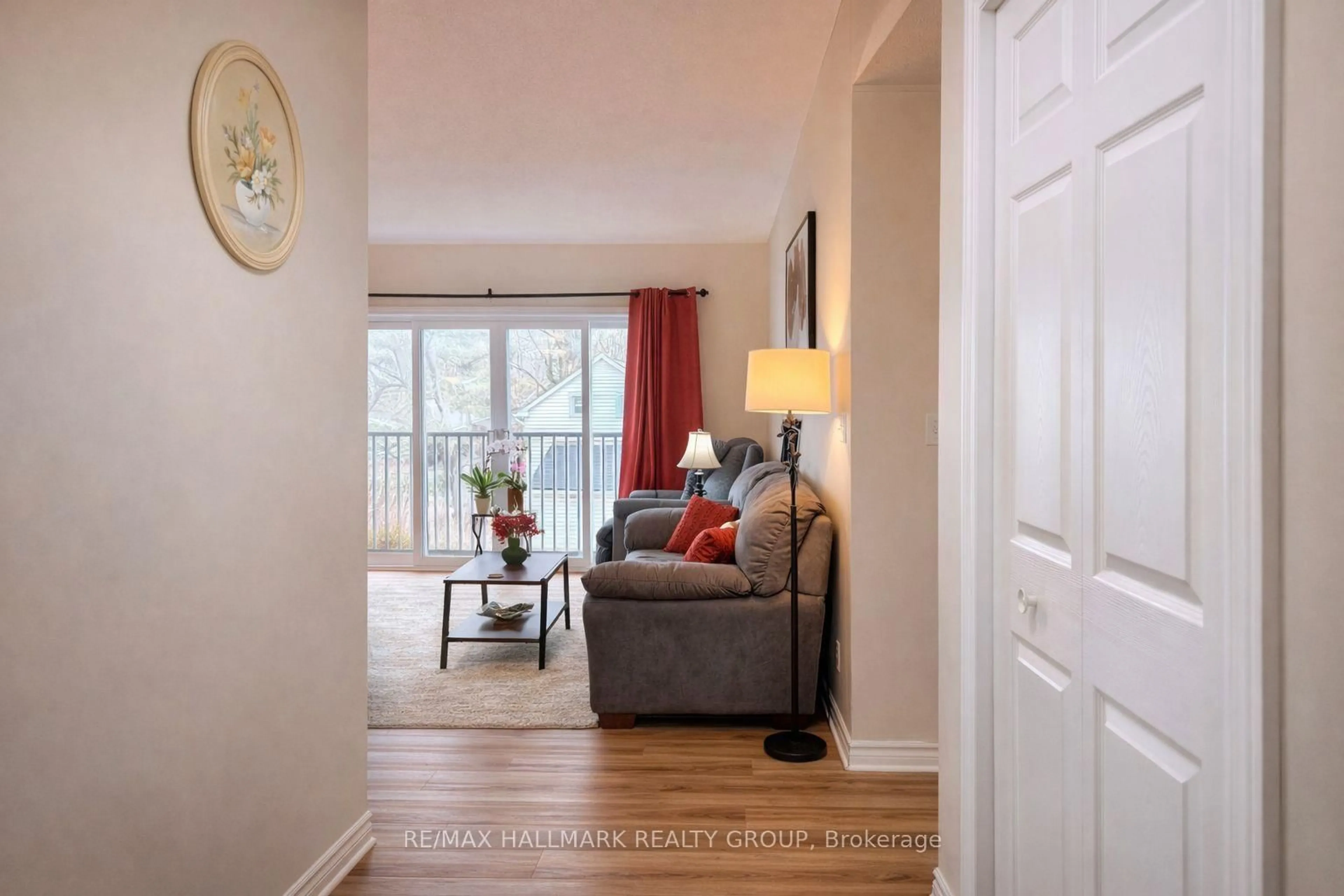 Indoor entryway for 22 Welland St #202, Perth Ontario K7H 3H7