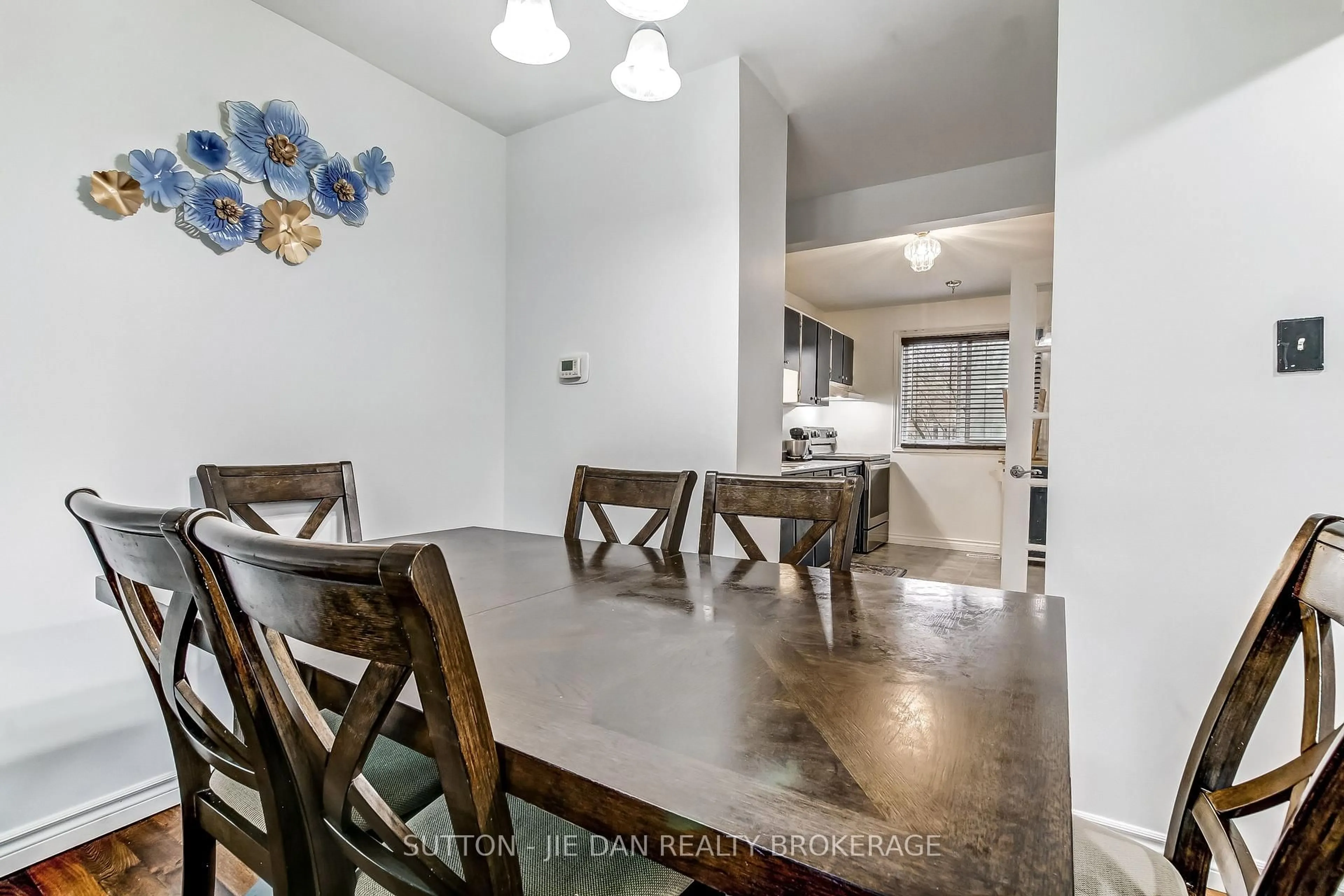 Dining room, unknown for 775 Osgoode Dr #30, London South Ontario N6E 1C2