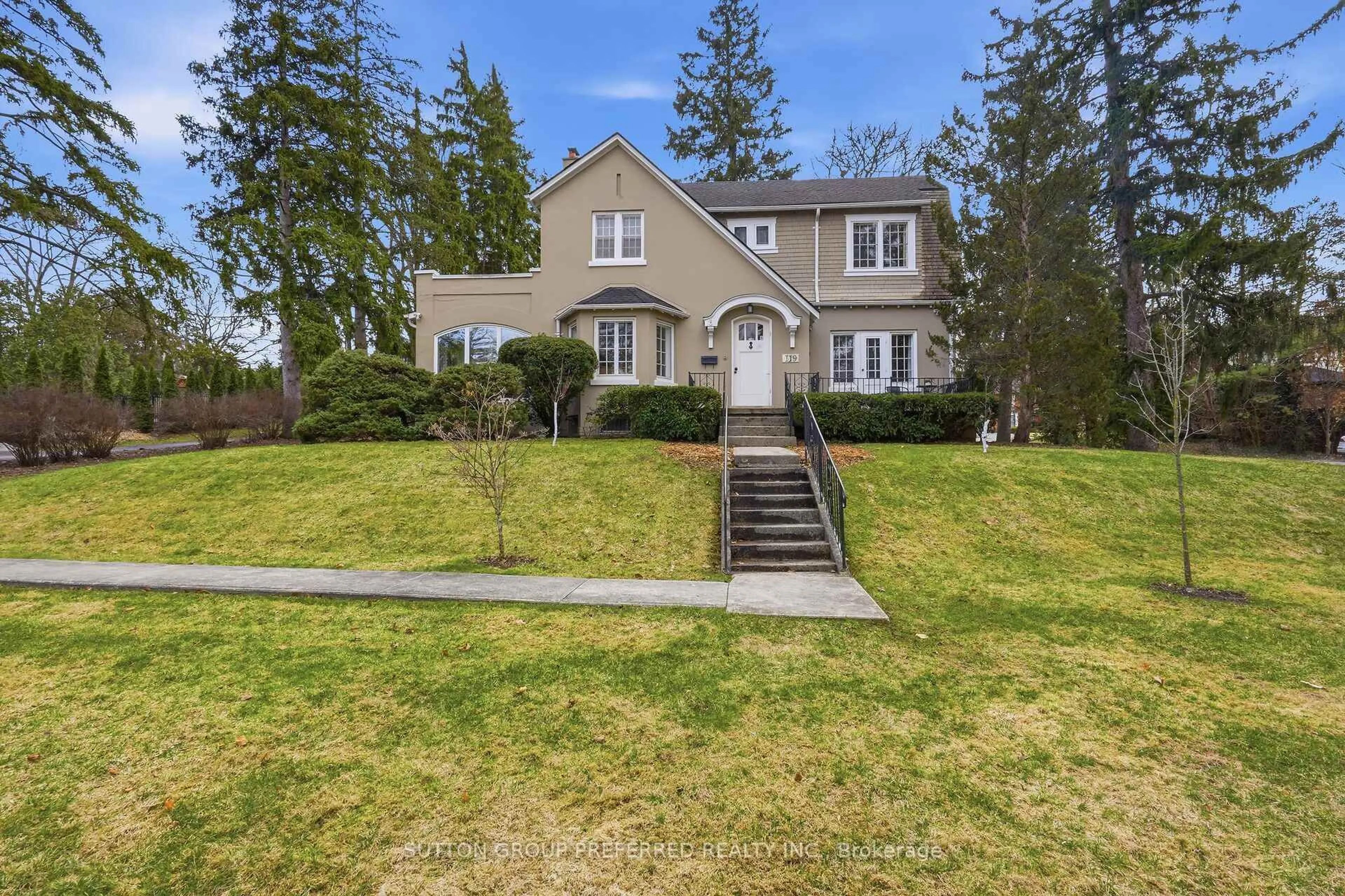 Unknown for 119 Base Line Rd, London South Ontario N6C 2N6