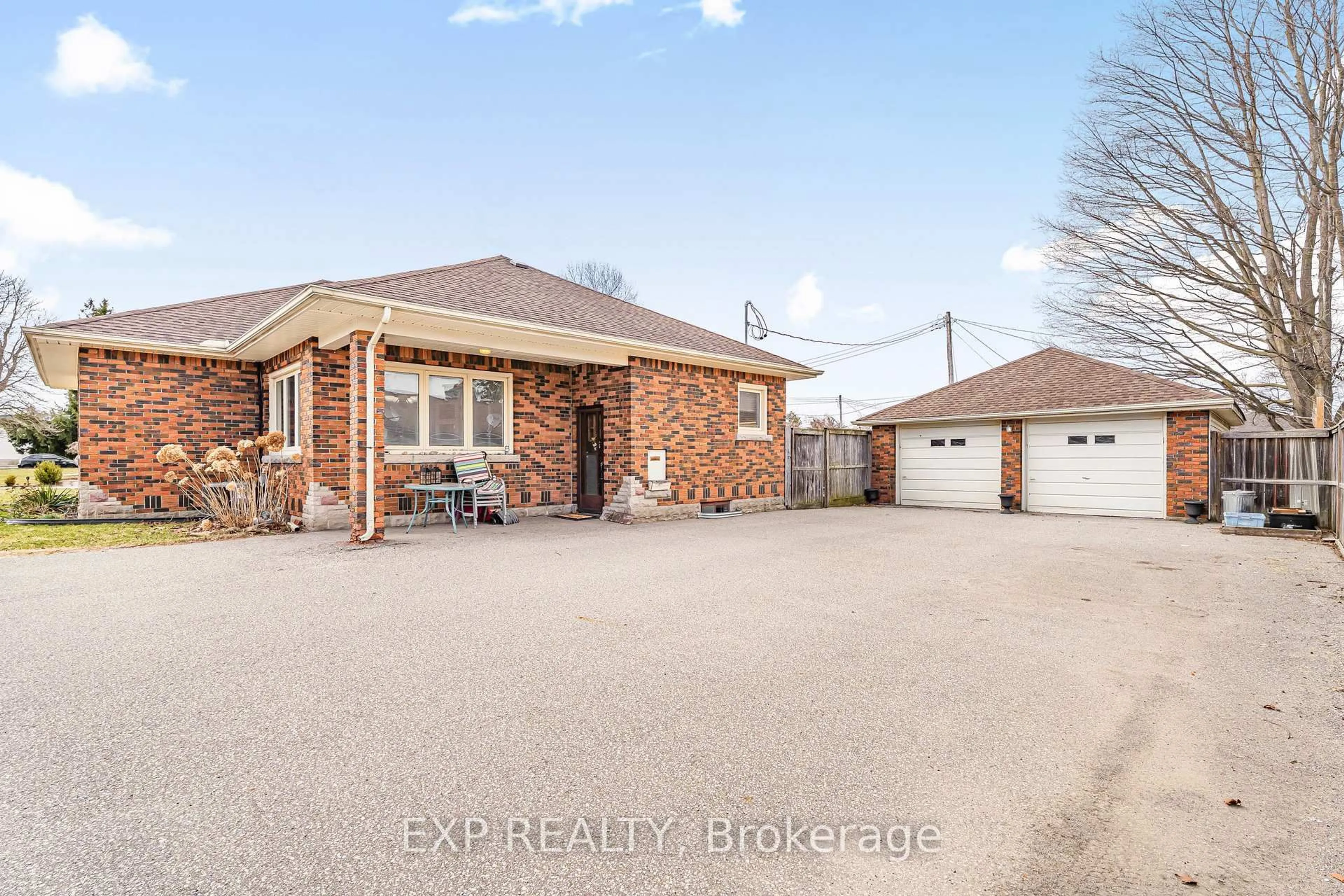 A pic from outside/outdoor area/front of a property/back of a property/a pic from drone, street for 440 Churchill Ave, Norfolk Ontario N4B 2P9