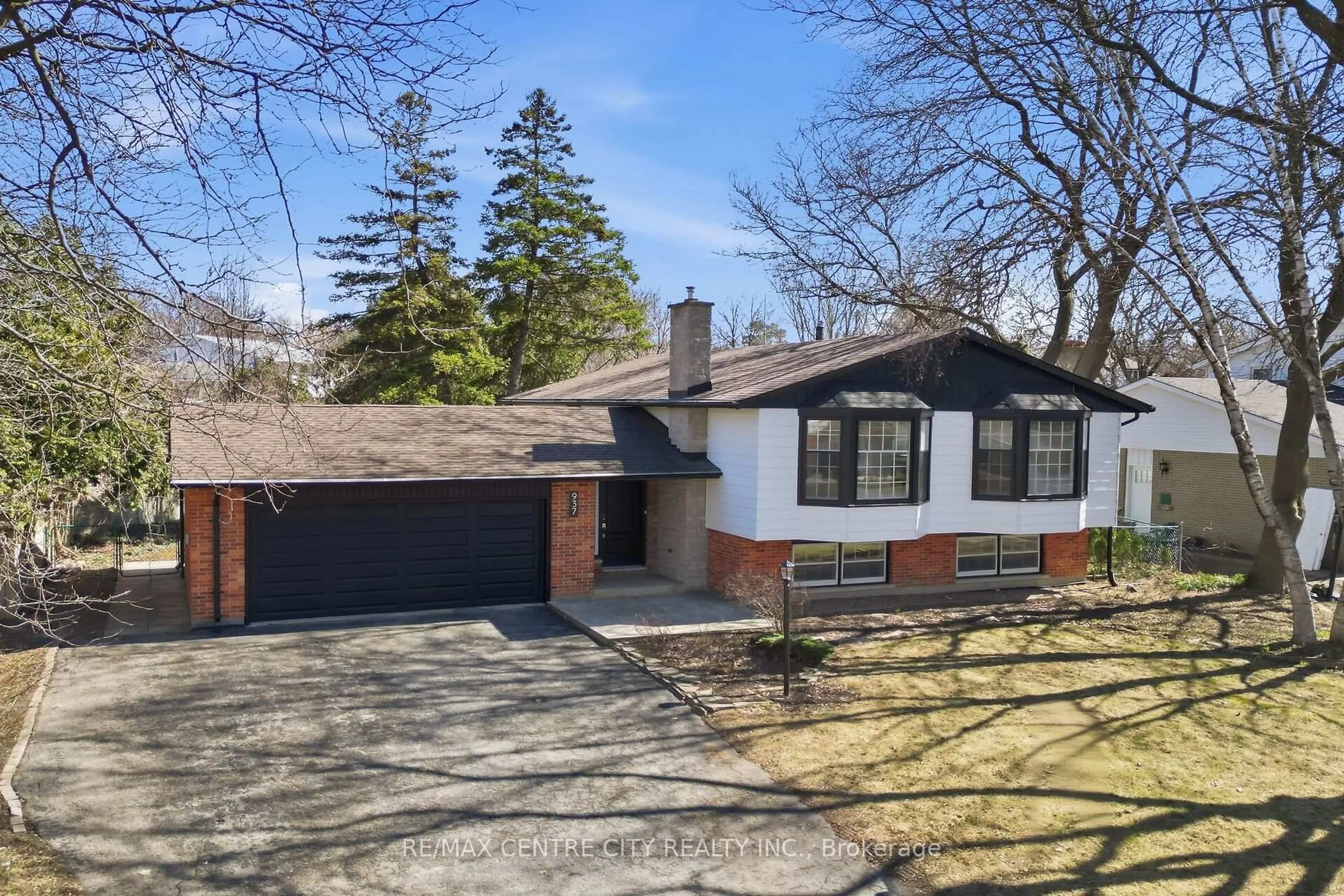 Home with brick exterior material, street for 937 Fontaine Rd, London North Ontario N6H 4H6