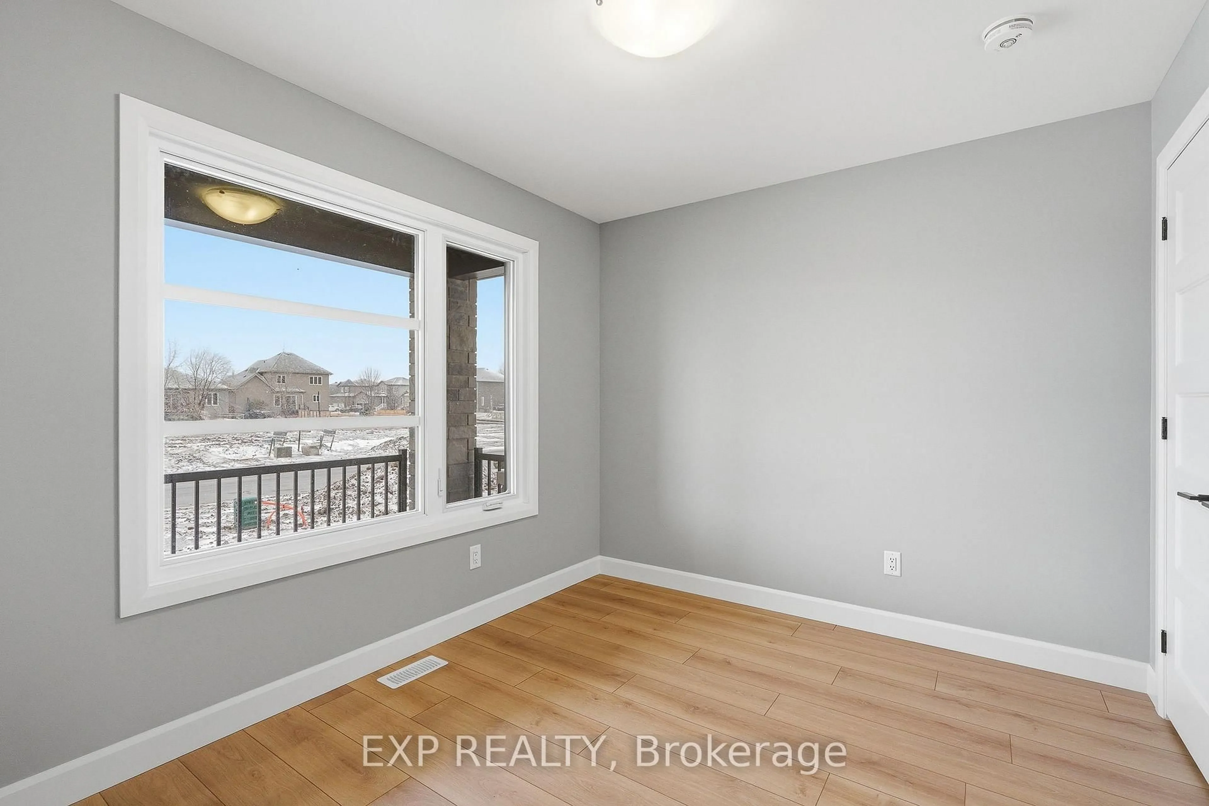 A pic of a room for 991 Katia St, The Nation Ontario K0A 2M0