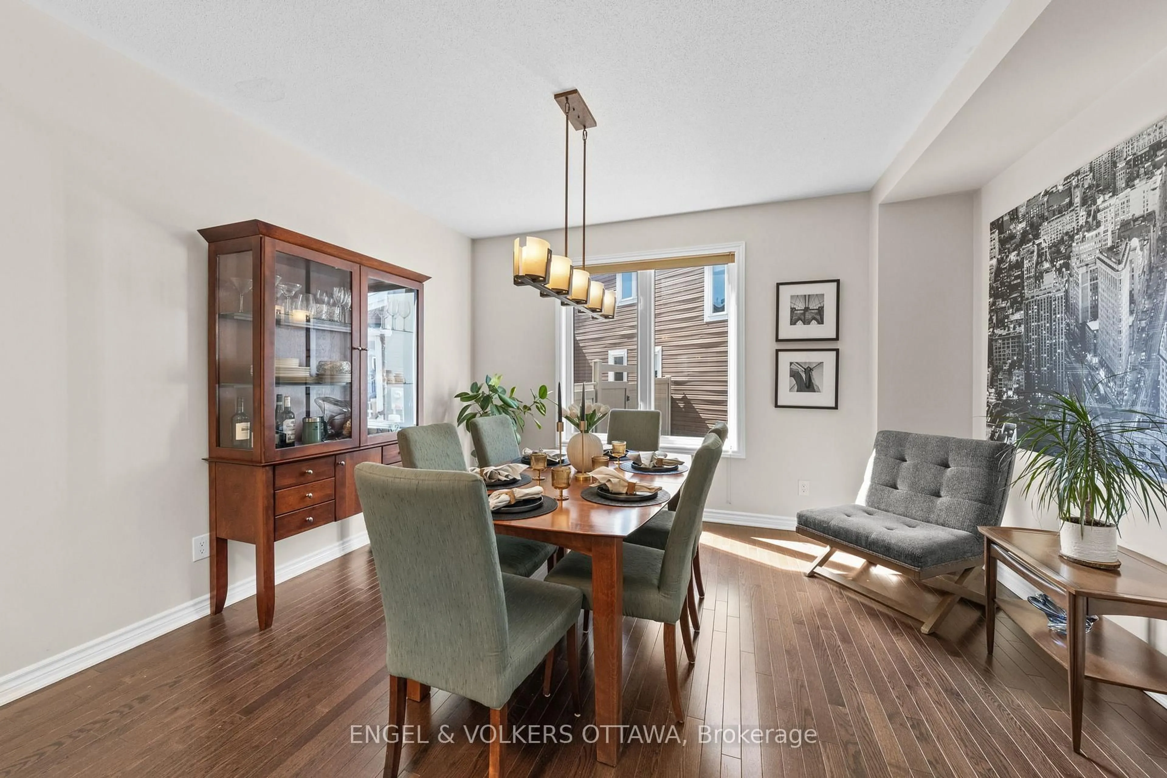 Dining room, unknown for 105 Pennant Ave, Ottawa Ontario K2J 5X1