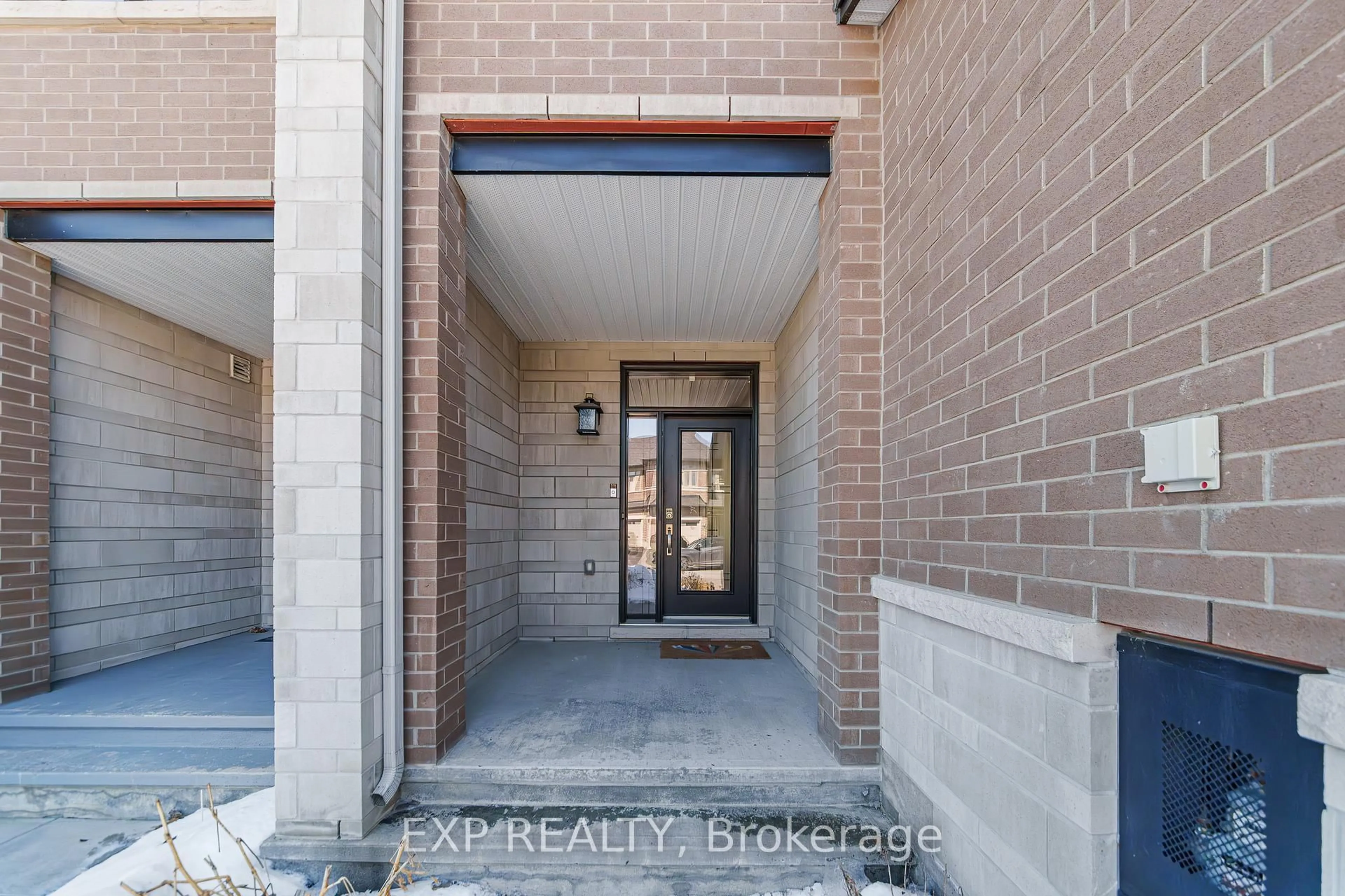 Indoor entryway for 605 Tennant Way, Ottawa Ontario K4M 0C6