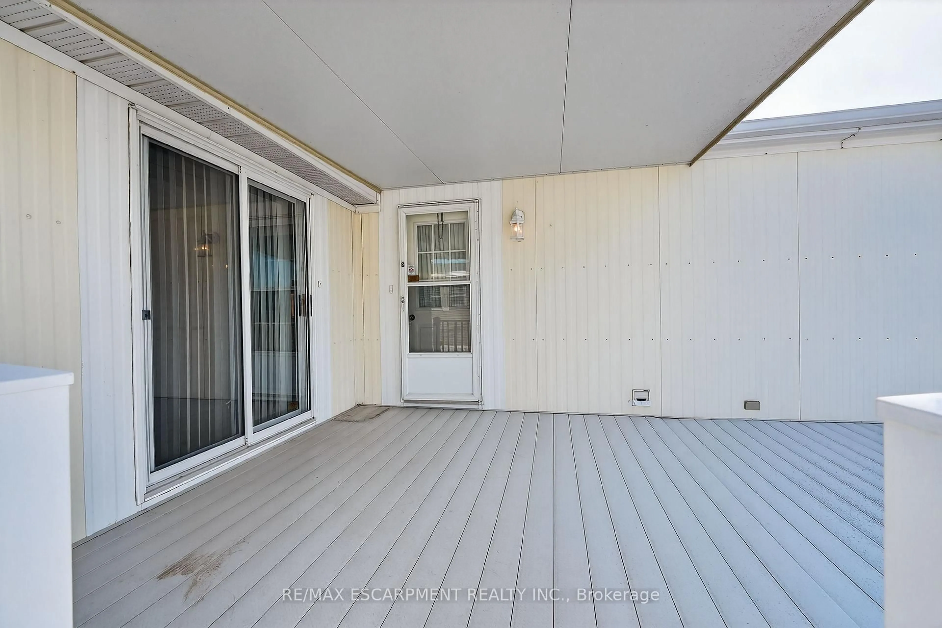 Patio, street for 3033 Townline Rd #82, Fort Erie Ontario L0S 1S1