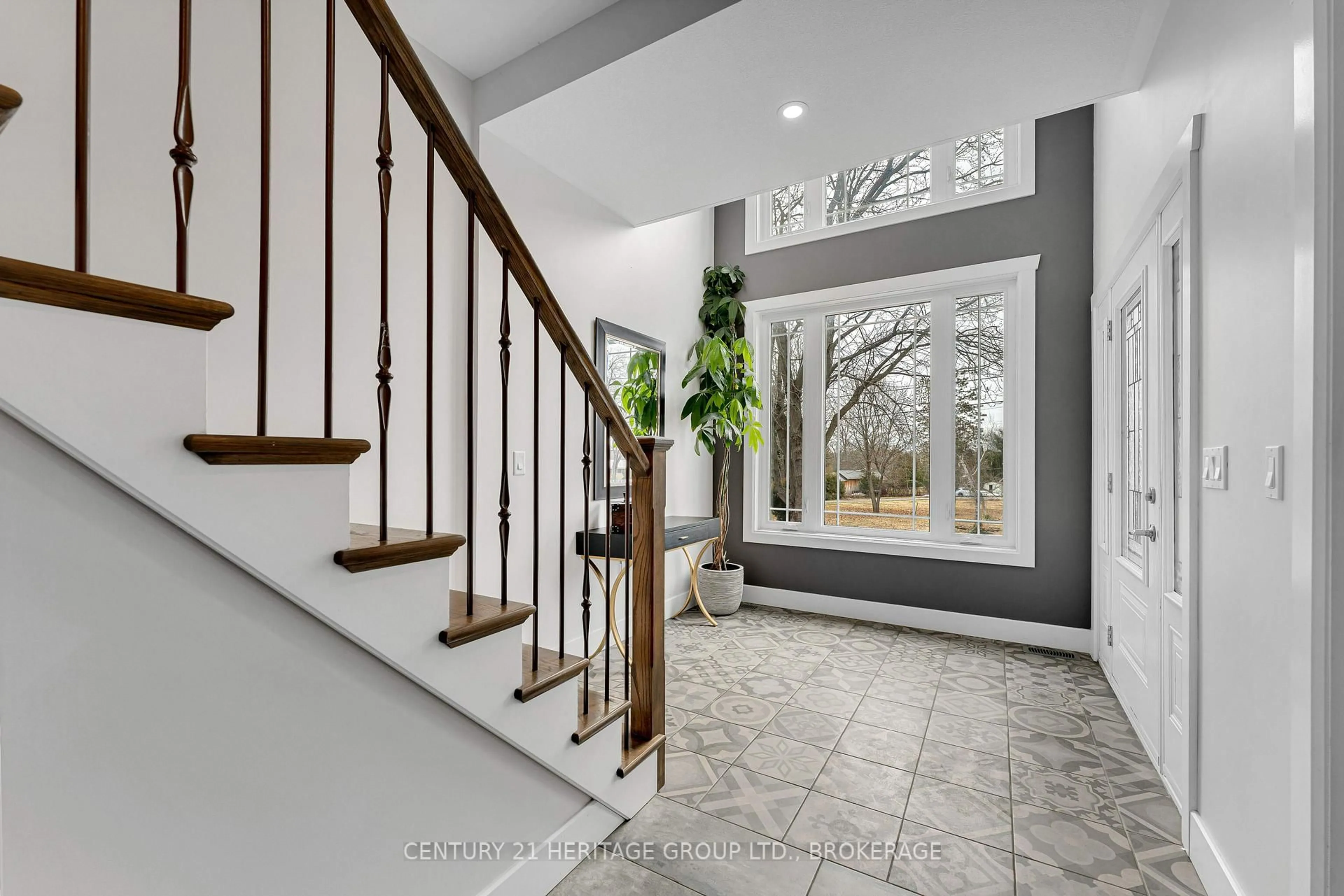 Indoor entryway for 90 Aragon Rd, Kingston Ontario K0H 1S0