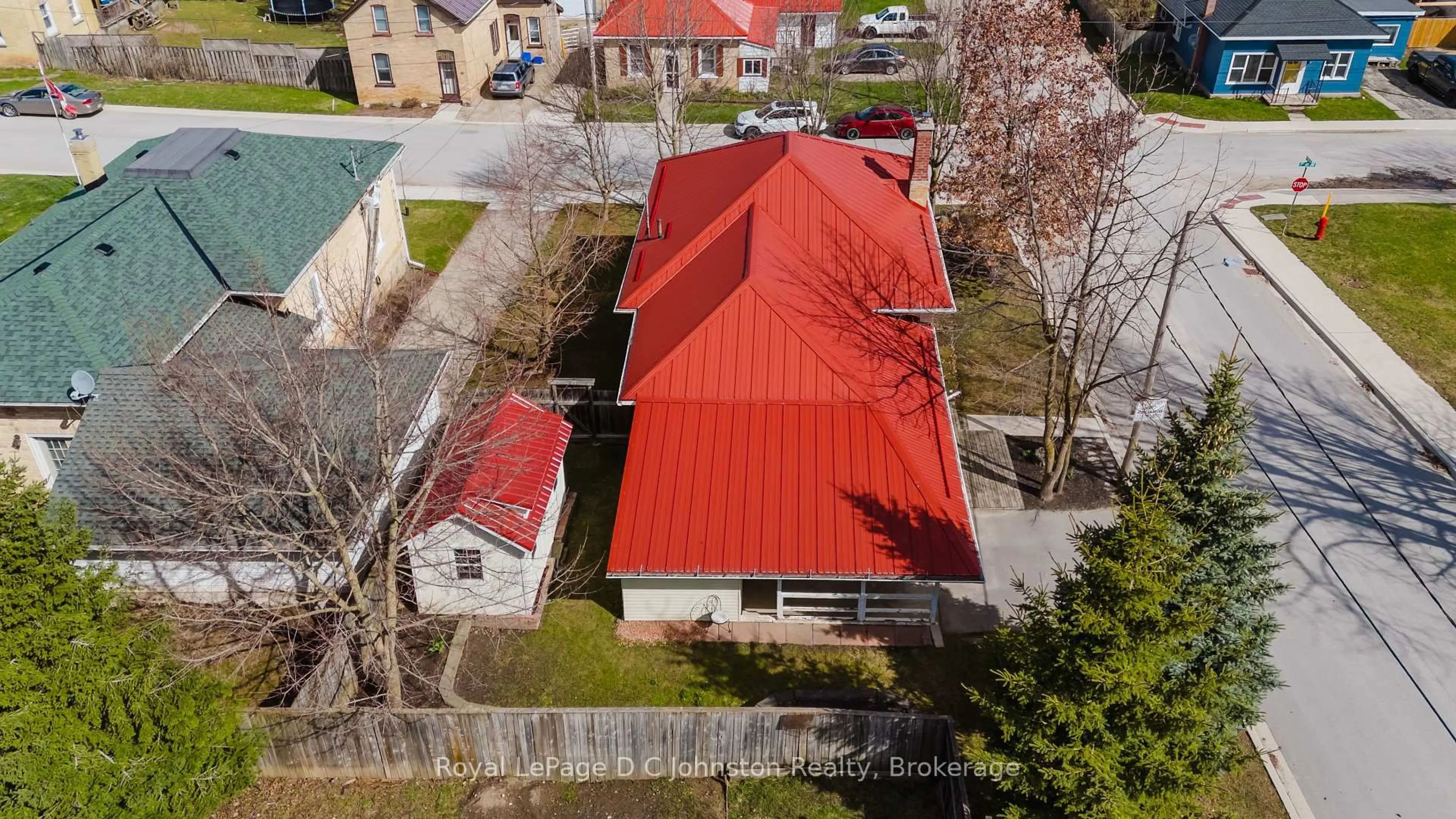 A pic from outside/outdoor area/front of a property/back of a property/a pic from drone, street for 83 3rd St #SW, Arran-Elderslie Ontario N0G 1L0