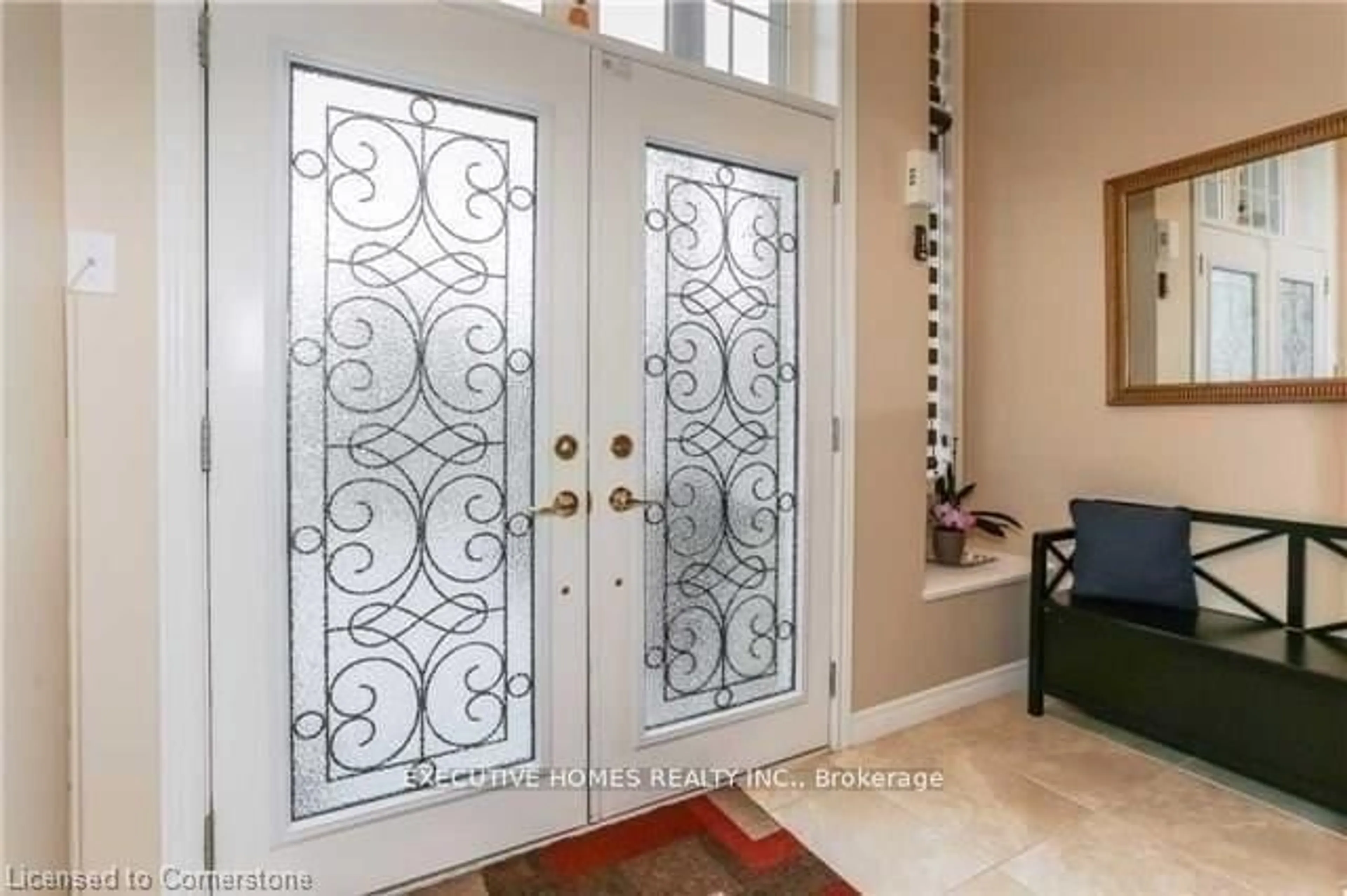 Indoor entryway for 78 Assisi St, Hamilton Ontario L8W 0A4