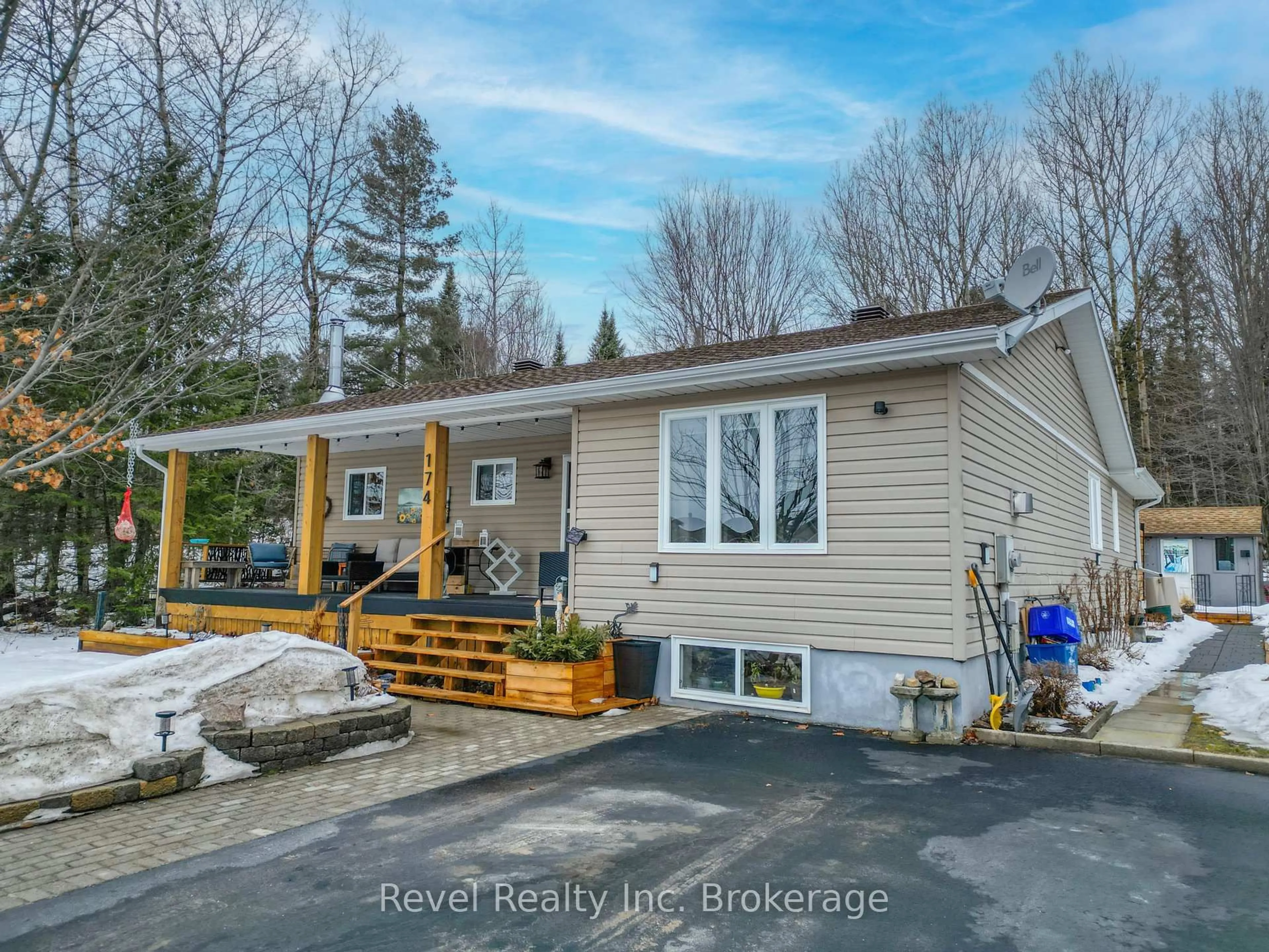 Unknown for 174 Golf Course Rd, Callander Ontario P0H 1H0