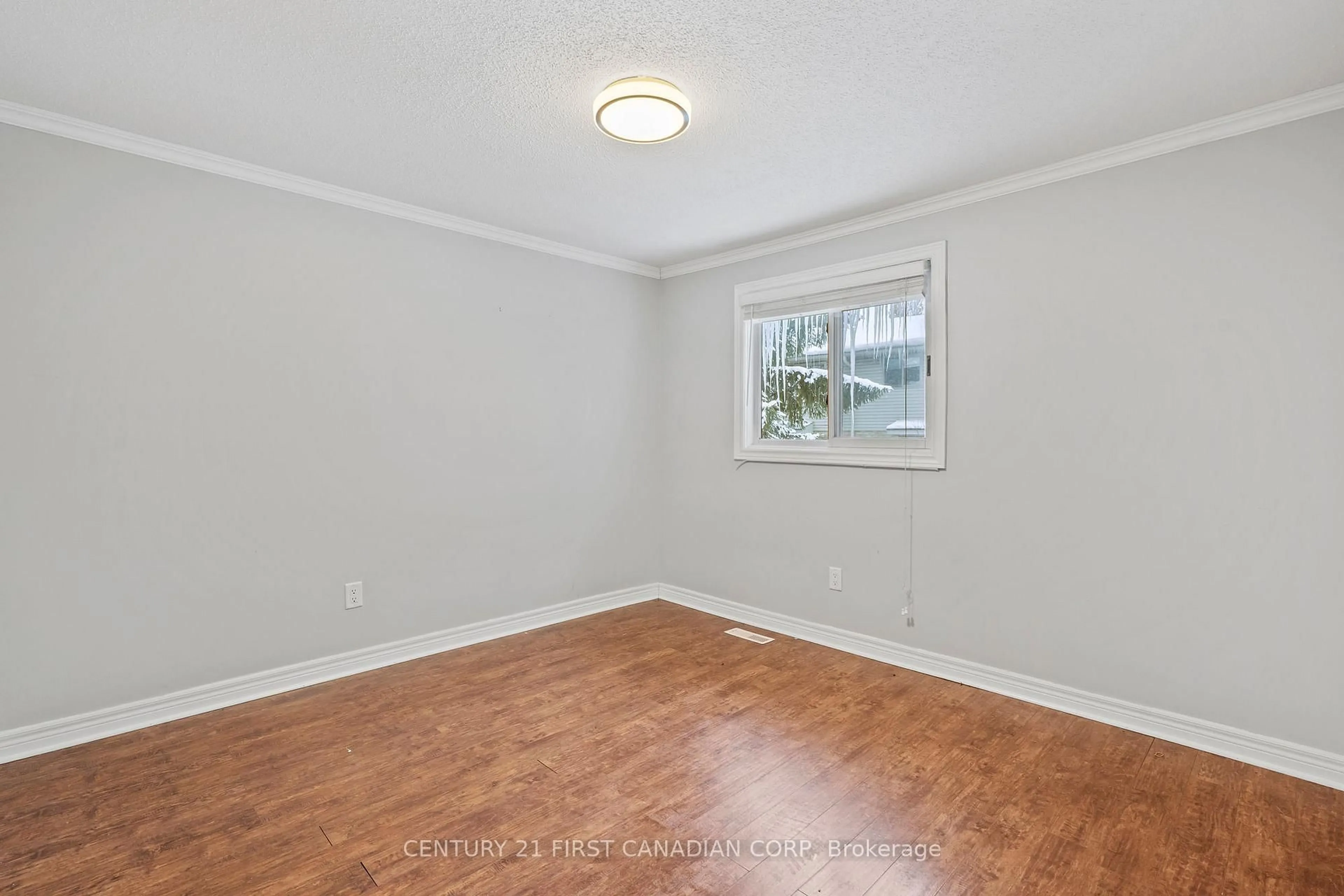 A pic of a room for 340 Ambleside Dr #17, London North Ontario N6G 4Y5