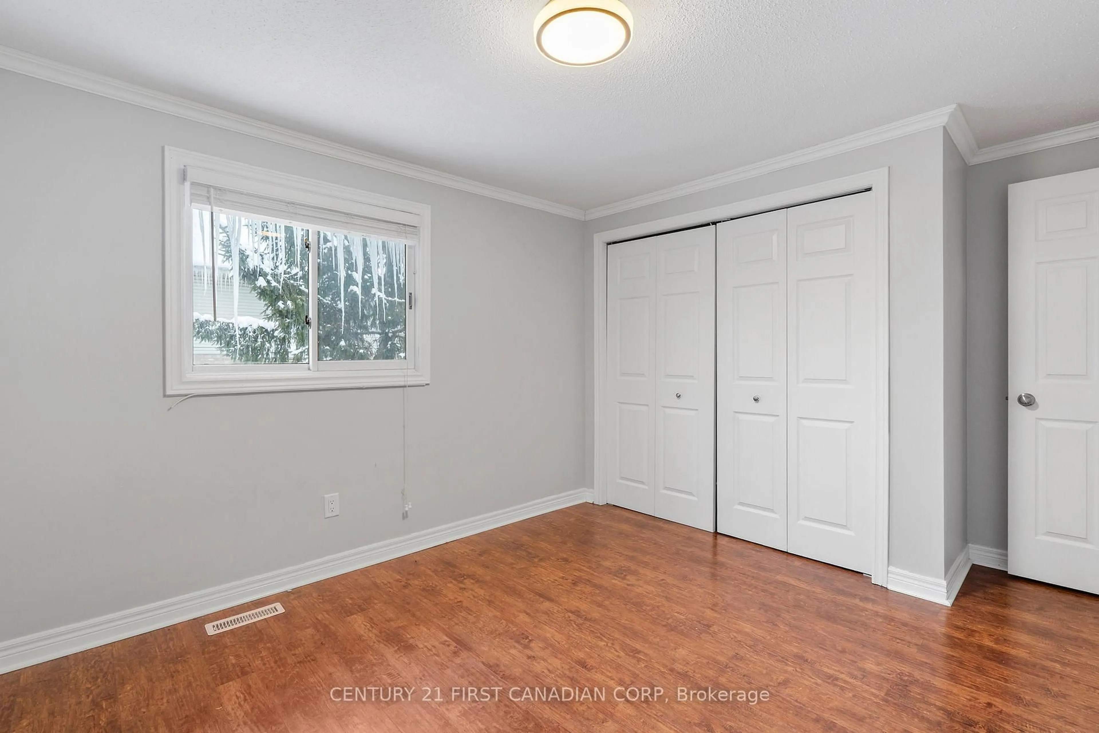 A pic of a room for 340 Ambleside Dr #17, London North Ontario N6G 4Y5