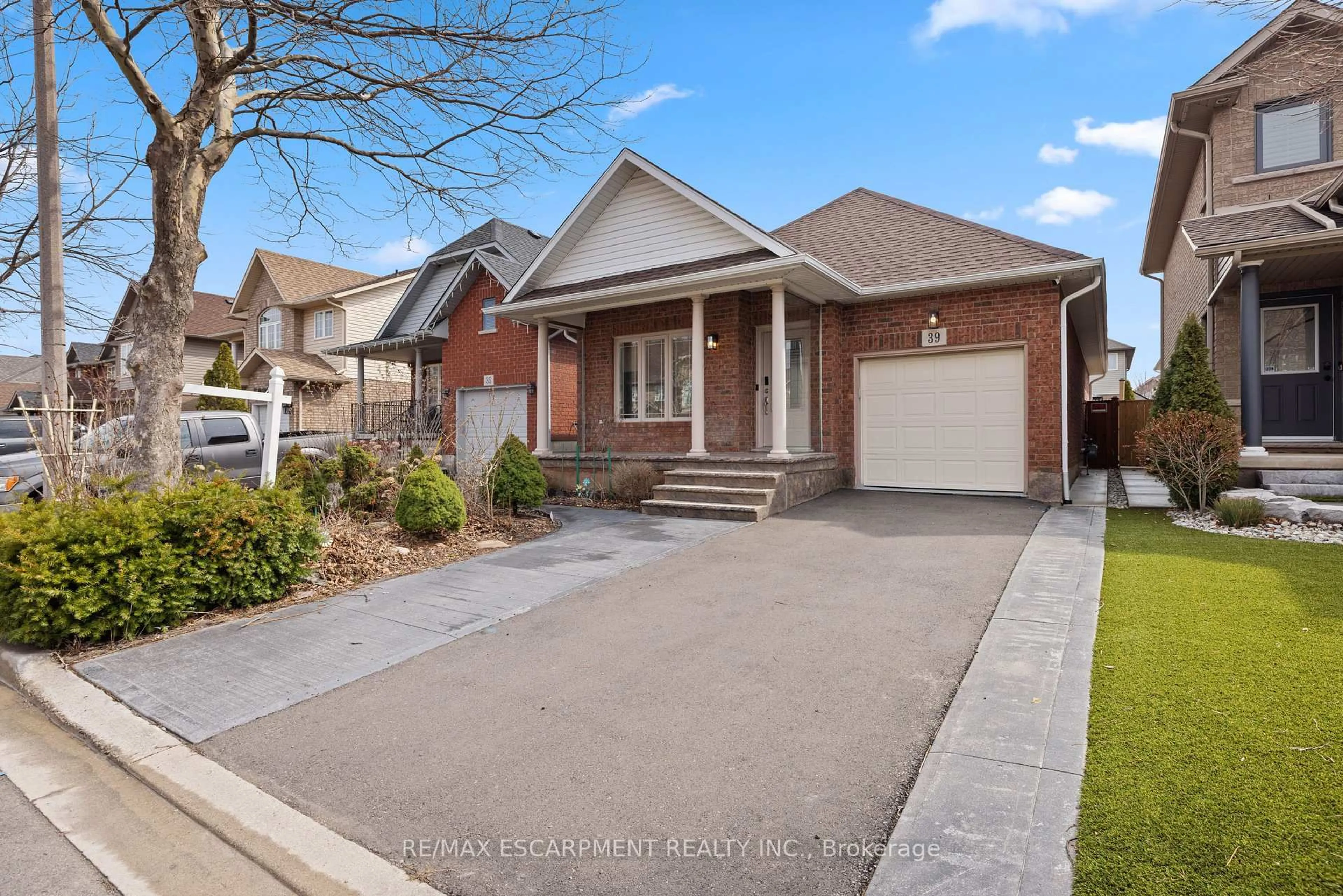 Home with brick exterior material, street for 39 McKibbon Ave, Hamilton Ontario L0R 1P0