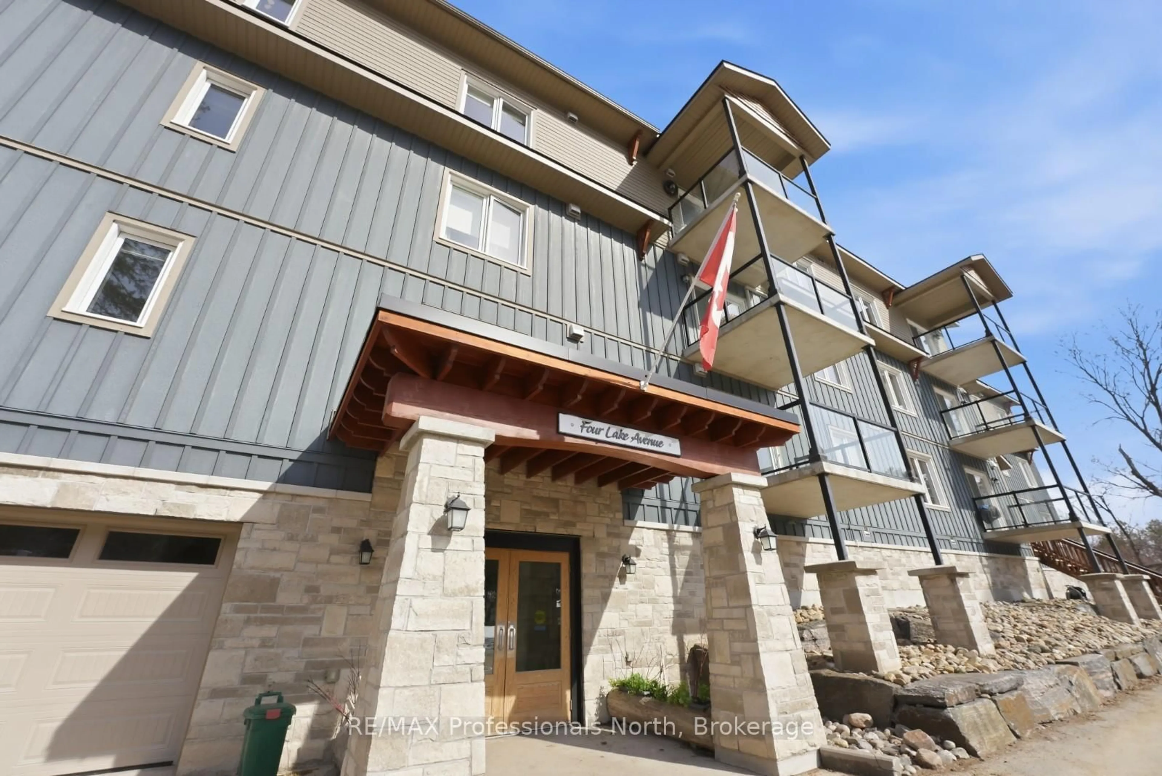 Unknown for 4 LAKE Ave #301, Dysart et al Ontario K0M 1S0