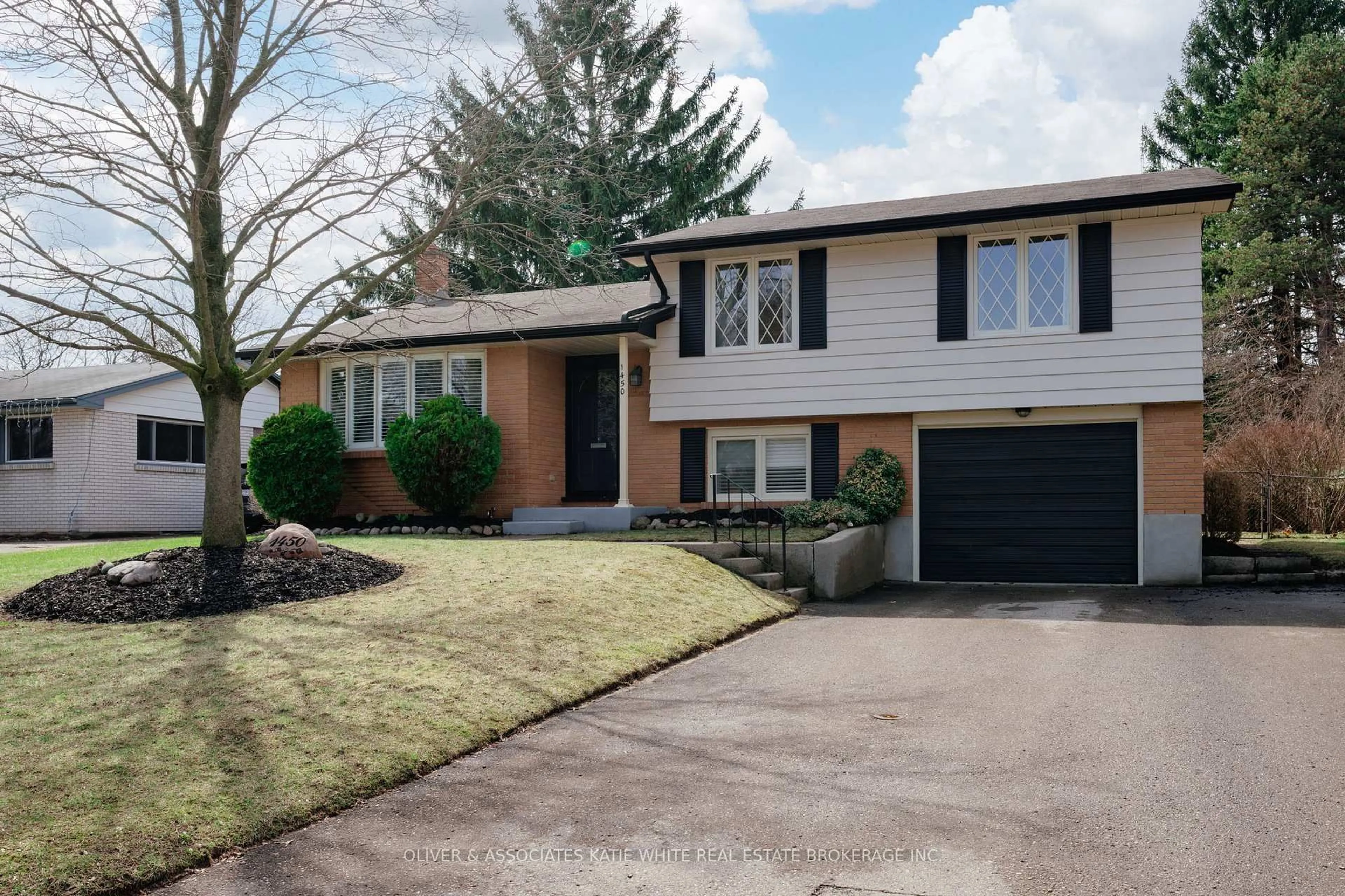 Home with vinyl exterior material, street for 1450 Norman Ave, London South Ontario N6K 2A7