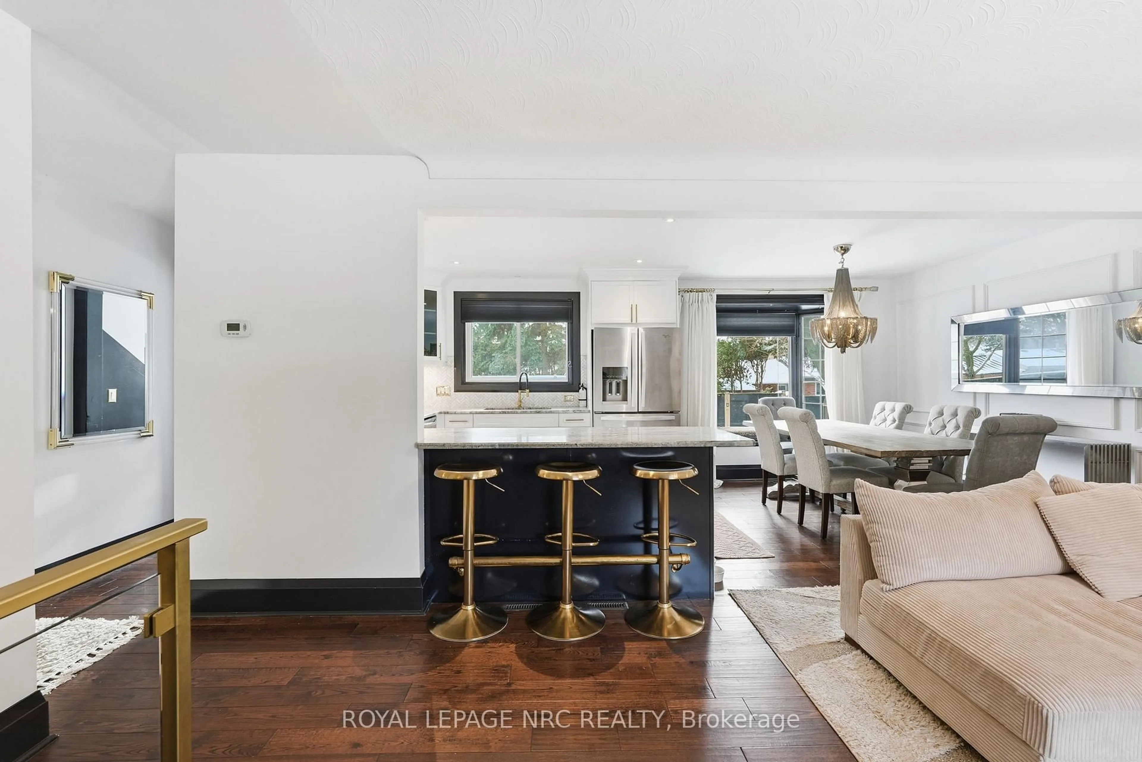 Open concept kitchen, unknown for 13 Upper Canada Dr, Niagara-on-the-Lake Ontario L0S 1J0