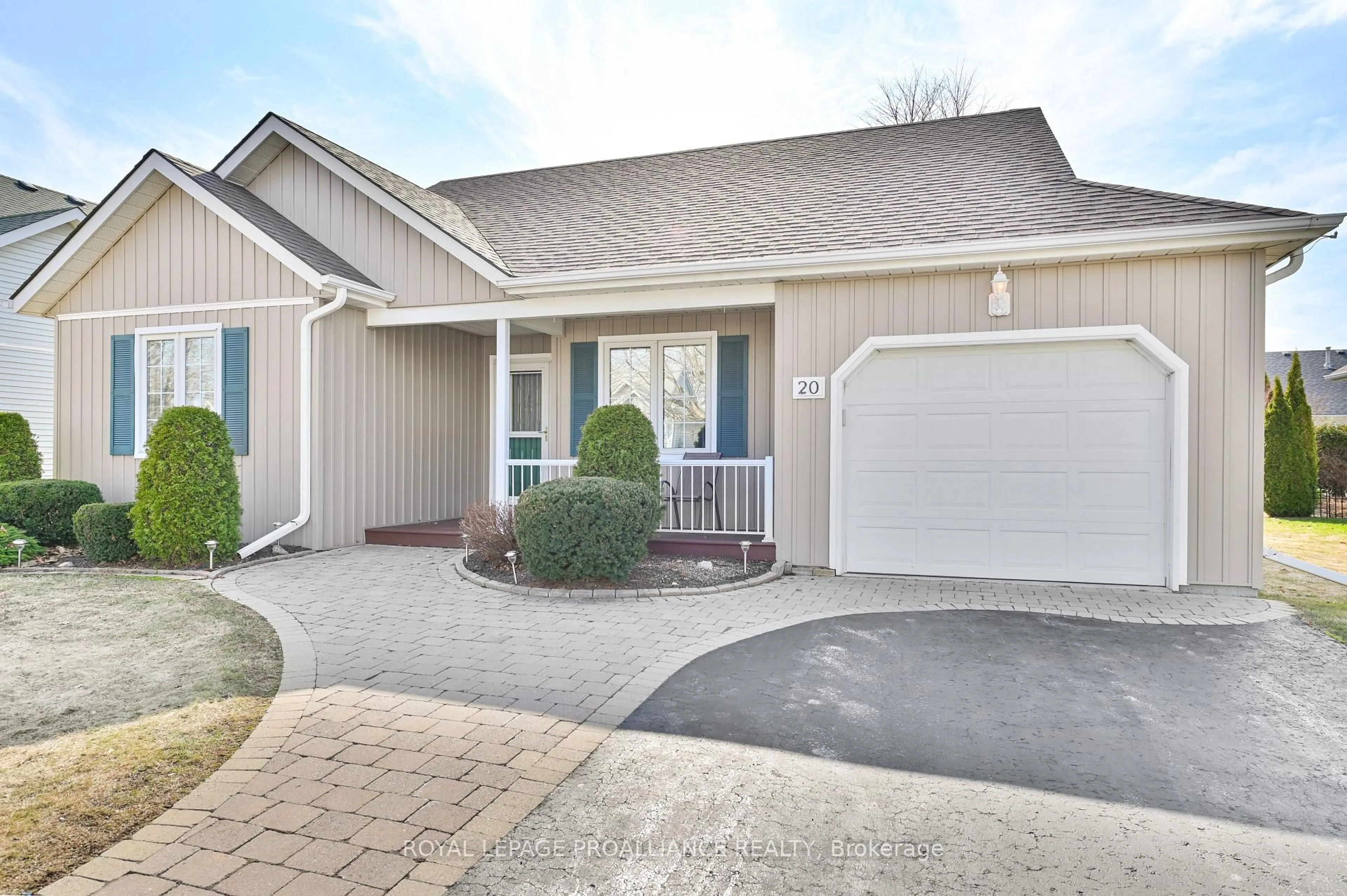 Home with vinyl exterior material, street for 20 Lockwood Dr, Brighton Ontario K0K 1H0